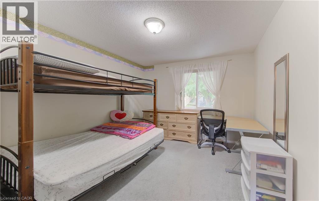 916 Veronica Court, Kitchener, Ontario  N2A 4G4 - Photo 21 - 40802184