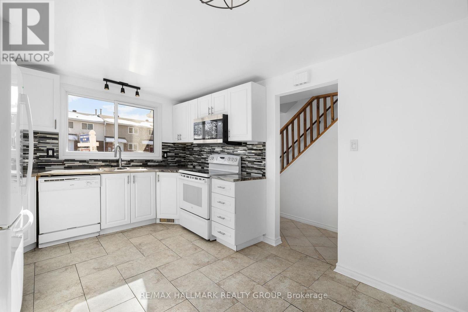 C - 1458 Heatherington Road, Ottawa, Ontario  K1V 6S1 - Photo 6 - X12805726