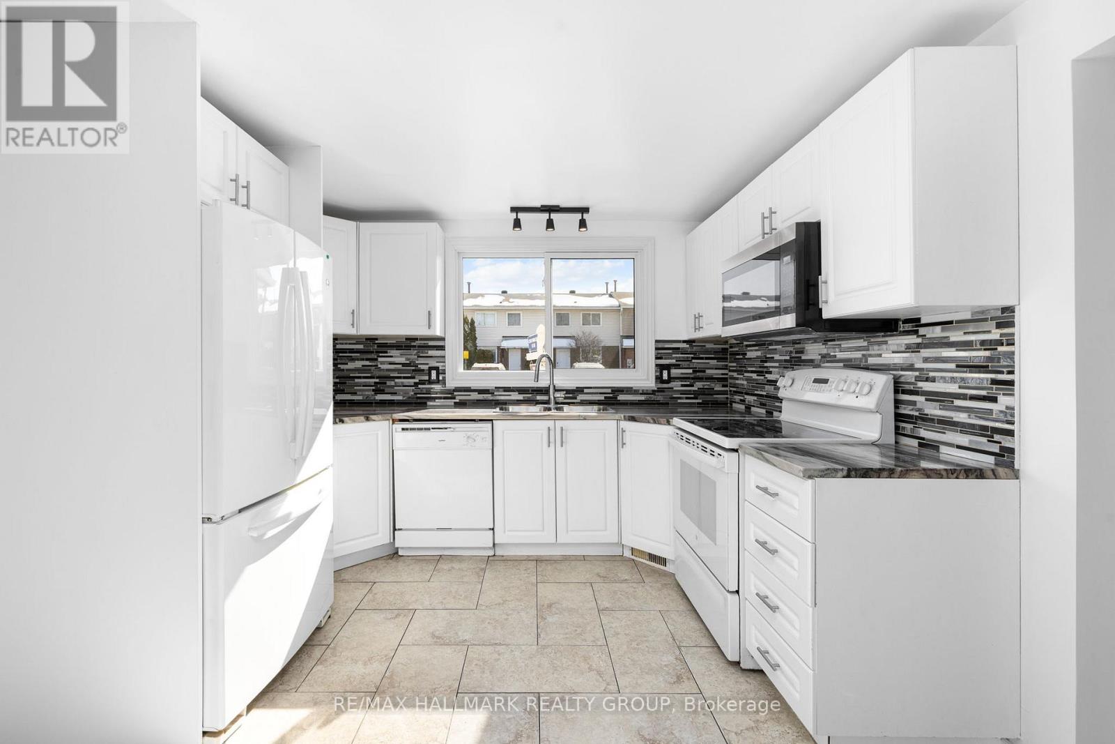 C - 1458 Heatherington Road, Ottawa, Ontario  K1V 6S1 - Photo 8 - X12805726