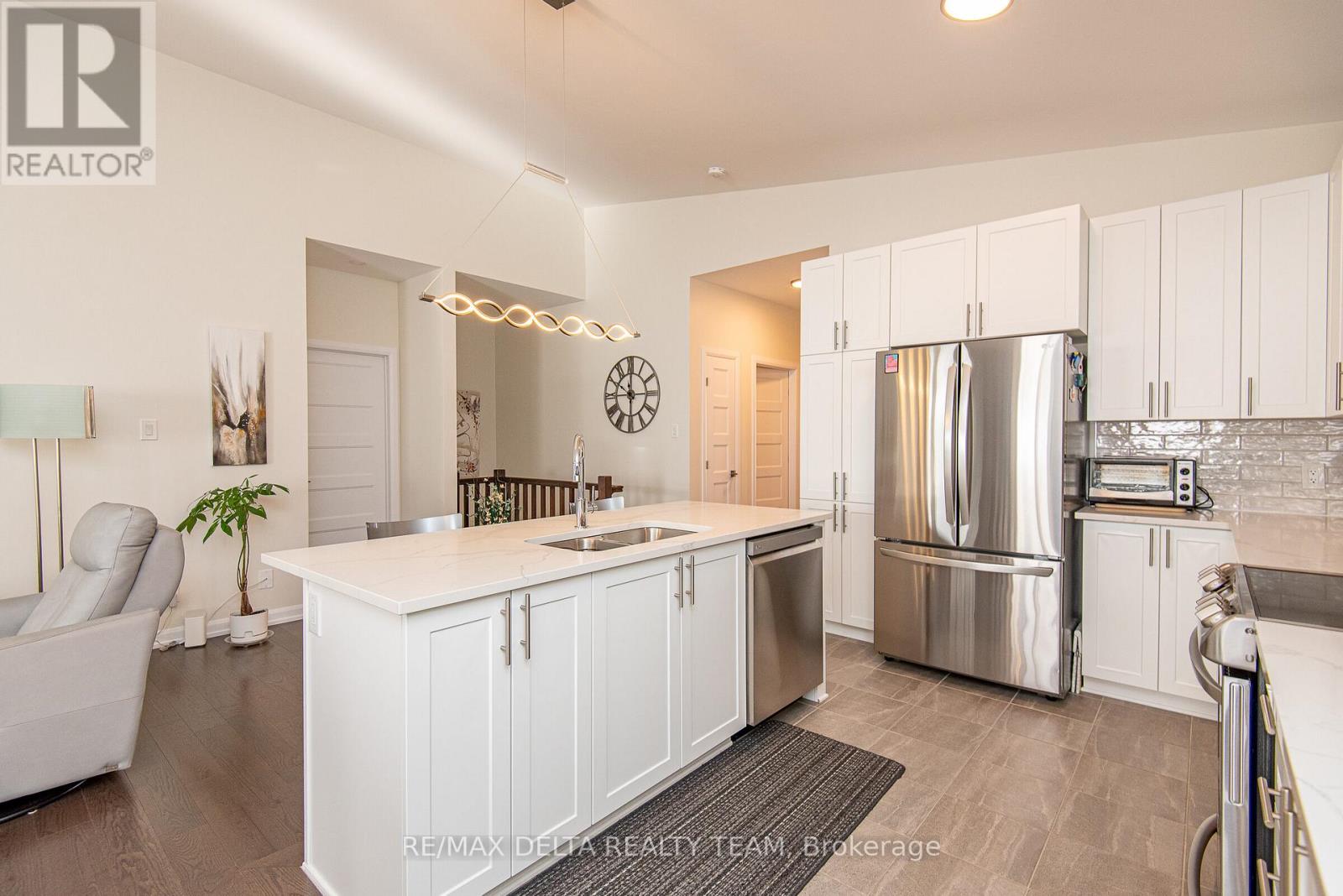 373 Sterling Avenue, Clarence-Rockland, Ontario  K2K 0L4 - Photo 4 - X12805772