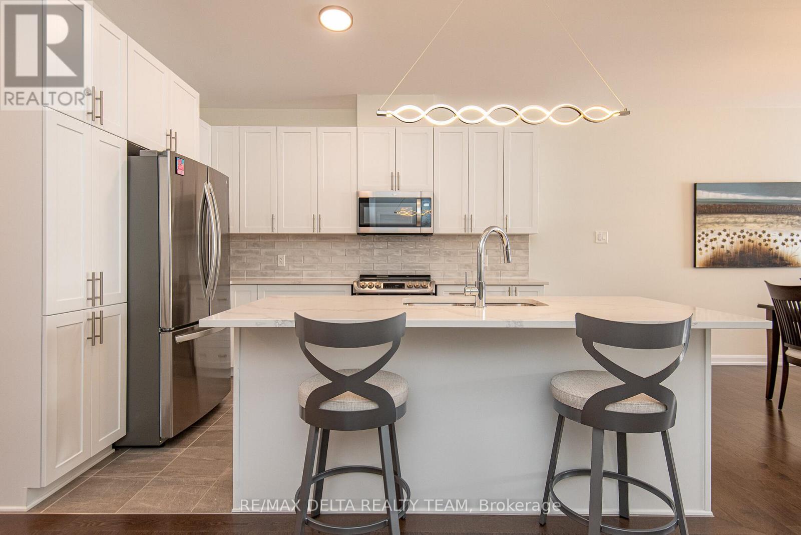 373 Sterling Avenue, Clarence-Rockland, Ontario  K2K 0L4 - Photo 5 - X12805772