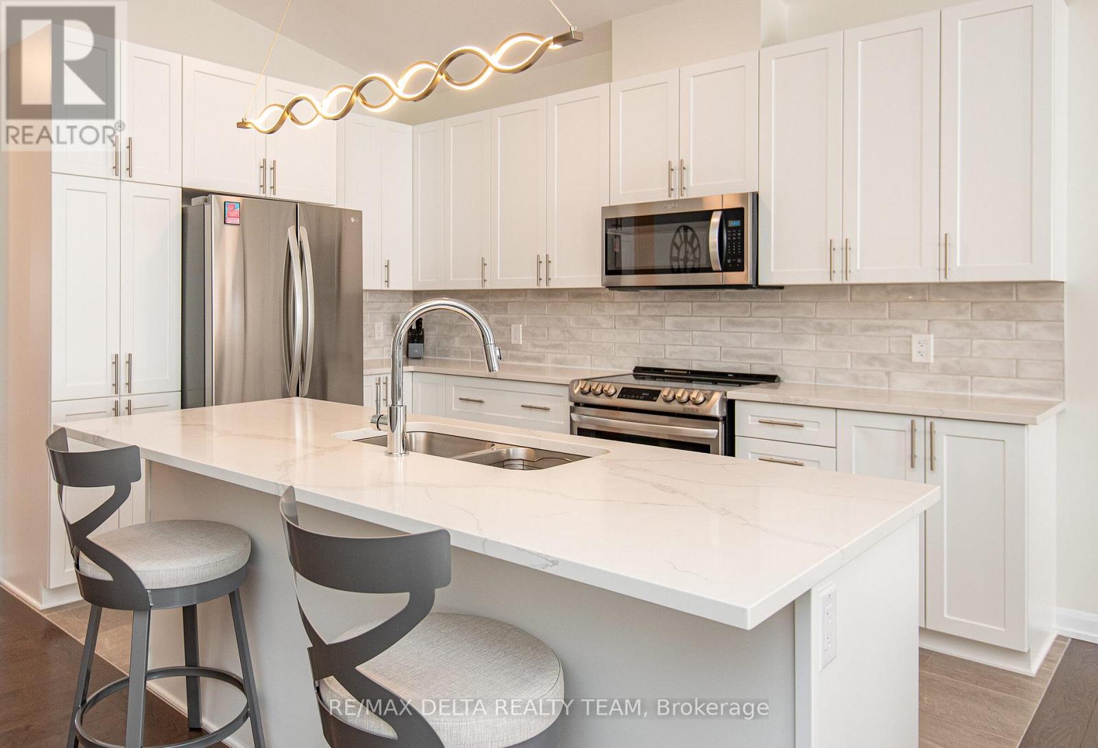 373 Sterling Avenue, Clarence-Rockland, Ontario  K2K 0L4 - Photo 6 - X12805772