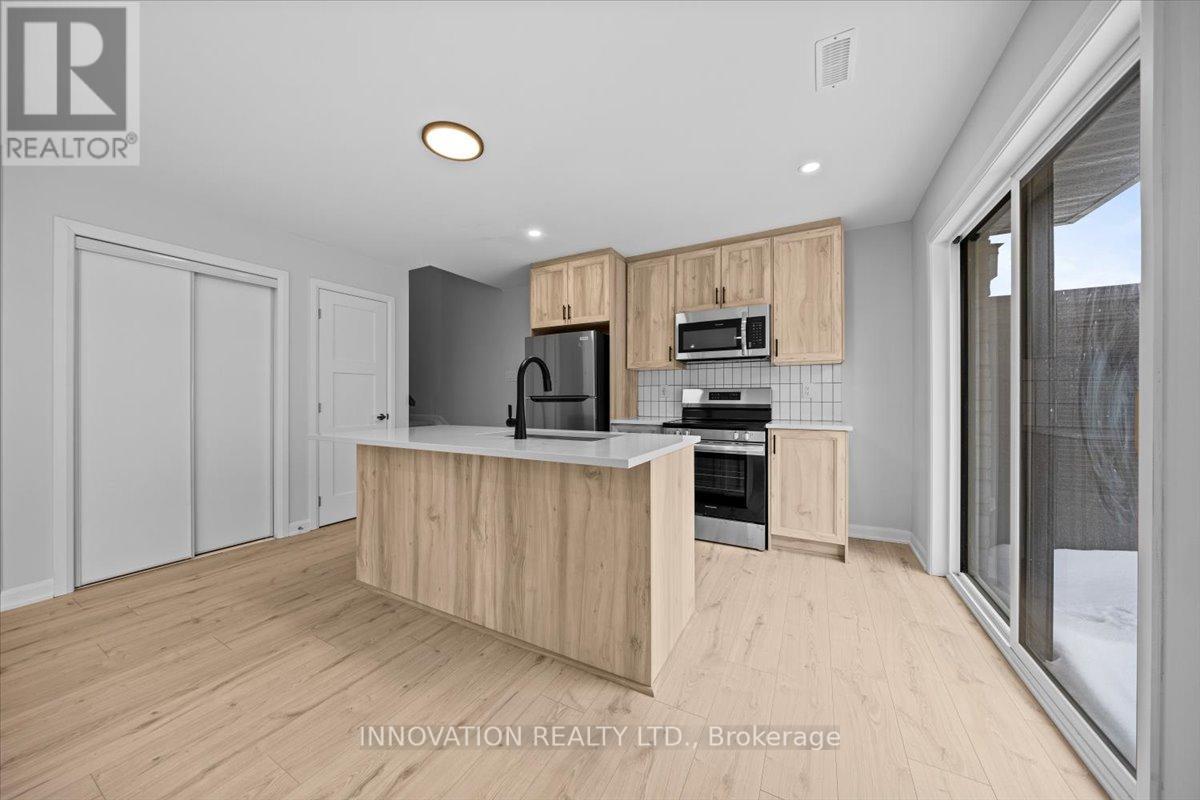 6 - 801 Glenroy Gilbert Drive, Ottawa, Ontario  K2J 7N8 - Photo 3 - X12805780