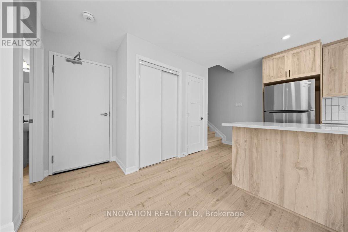 6 - 801 Glenroy Gilbert Drive, Ottawa, Ontario  K2J 7N8 - Photo 9 - X12805780