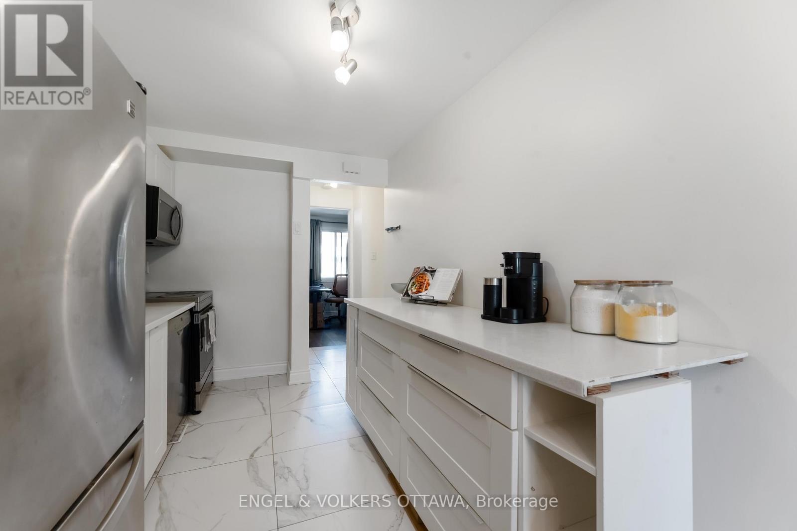 58 - 1375 Bethamy Lane, Ottawa, Ontario  K1J 8P5 - Photo 13 - X12805868