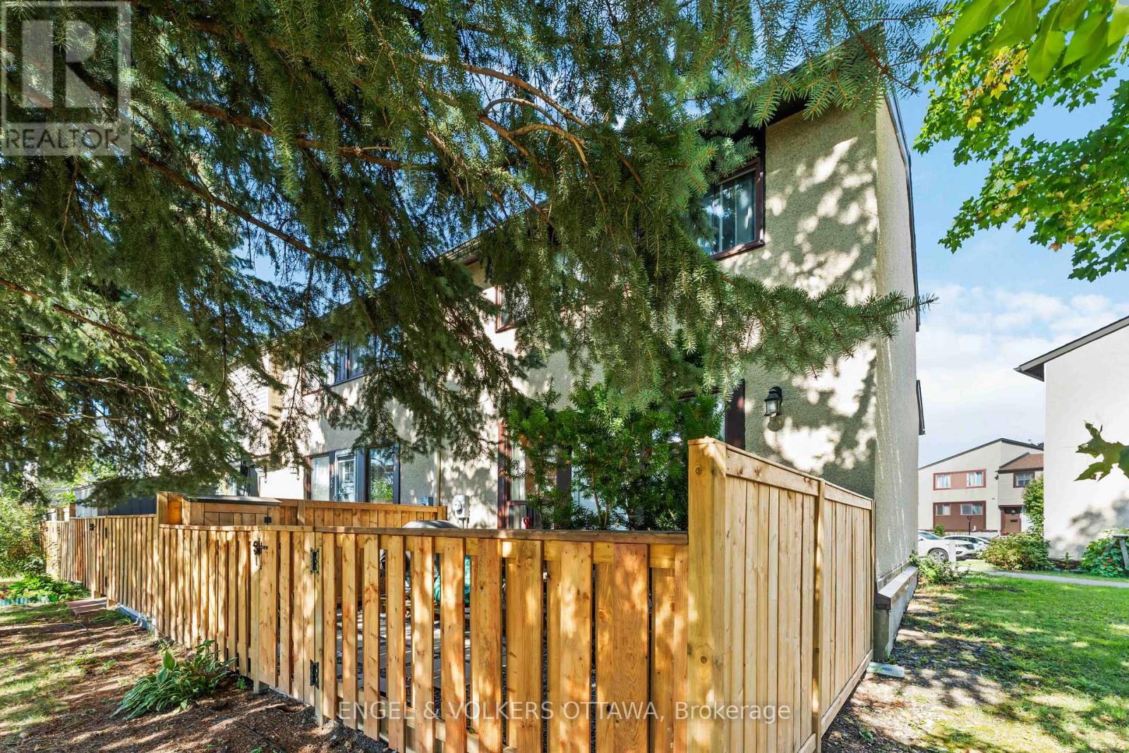 58 - 1375 Bethamy Lane, Ottawa, Ontario  K1J 8P5 - Photo 26 - X12805868