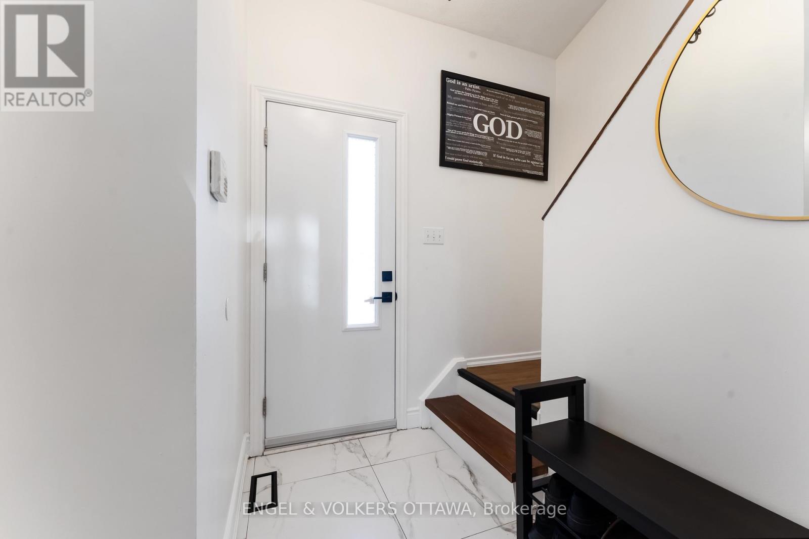 58 - 1375 Bethamy Lane, Ottawa, Ontario  K1J 8P5 - Photo 3 - X12805868