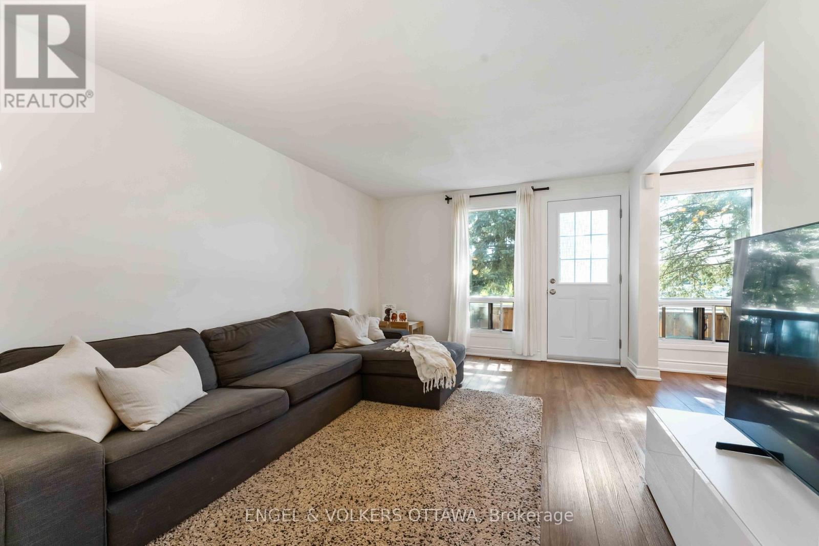 58 - 1375 Bethamy Lane, Ottawa, Ontario  K1J 8P5 - Photo 8 - X12805868