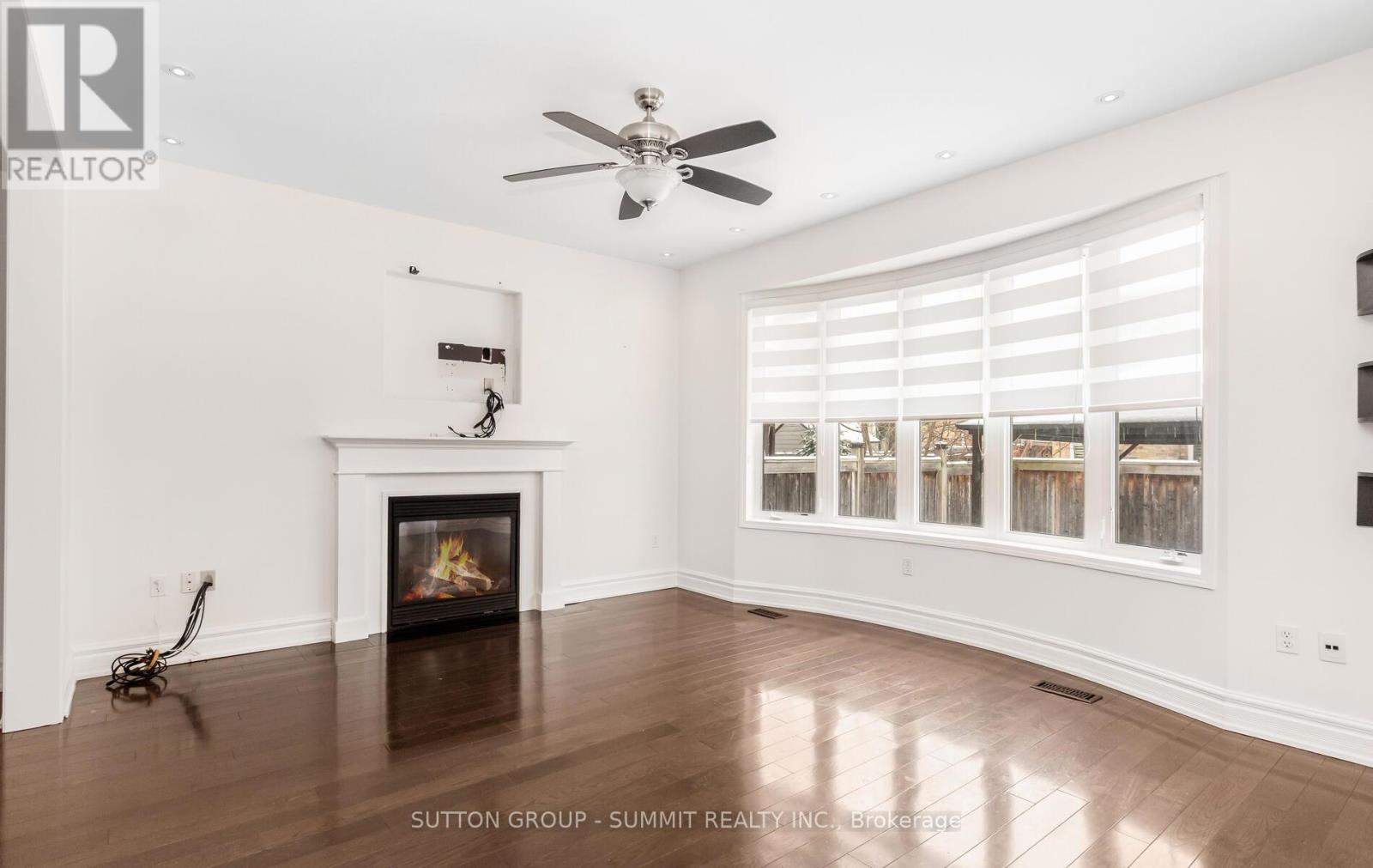 7570 Saint Barbara Boulevard, Mississauga, Ontario  L5W 0B6 - Photo 11 - W12804520