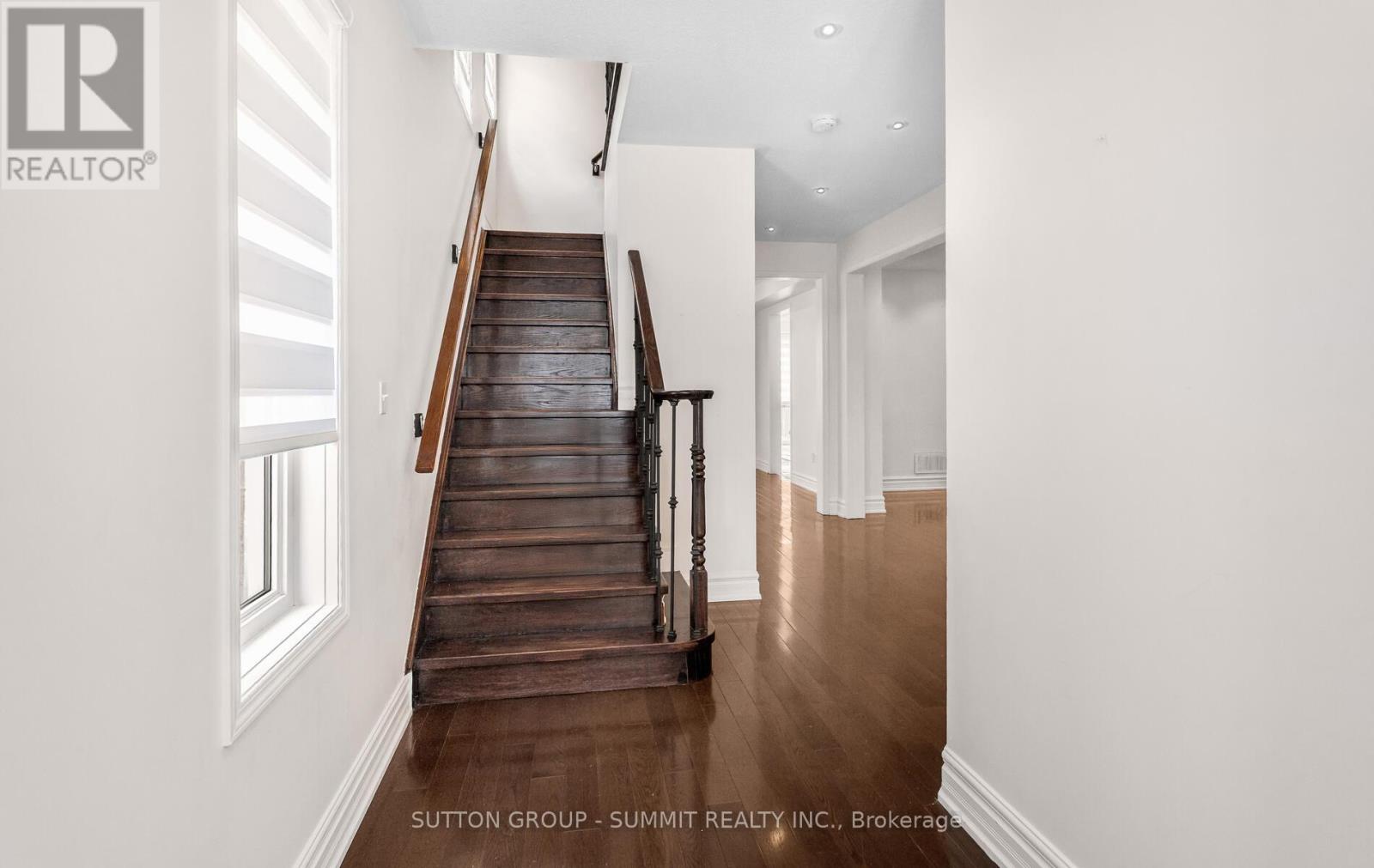 7570 Saint Barbara Boulevard, Mississauga, Ontario  L5W 0B6 - Photo 5 - W12804520