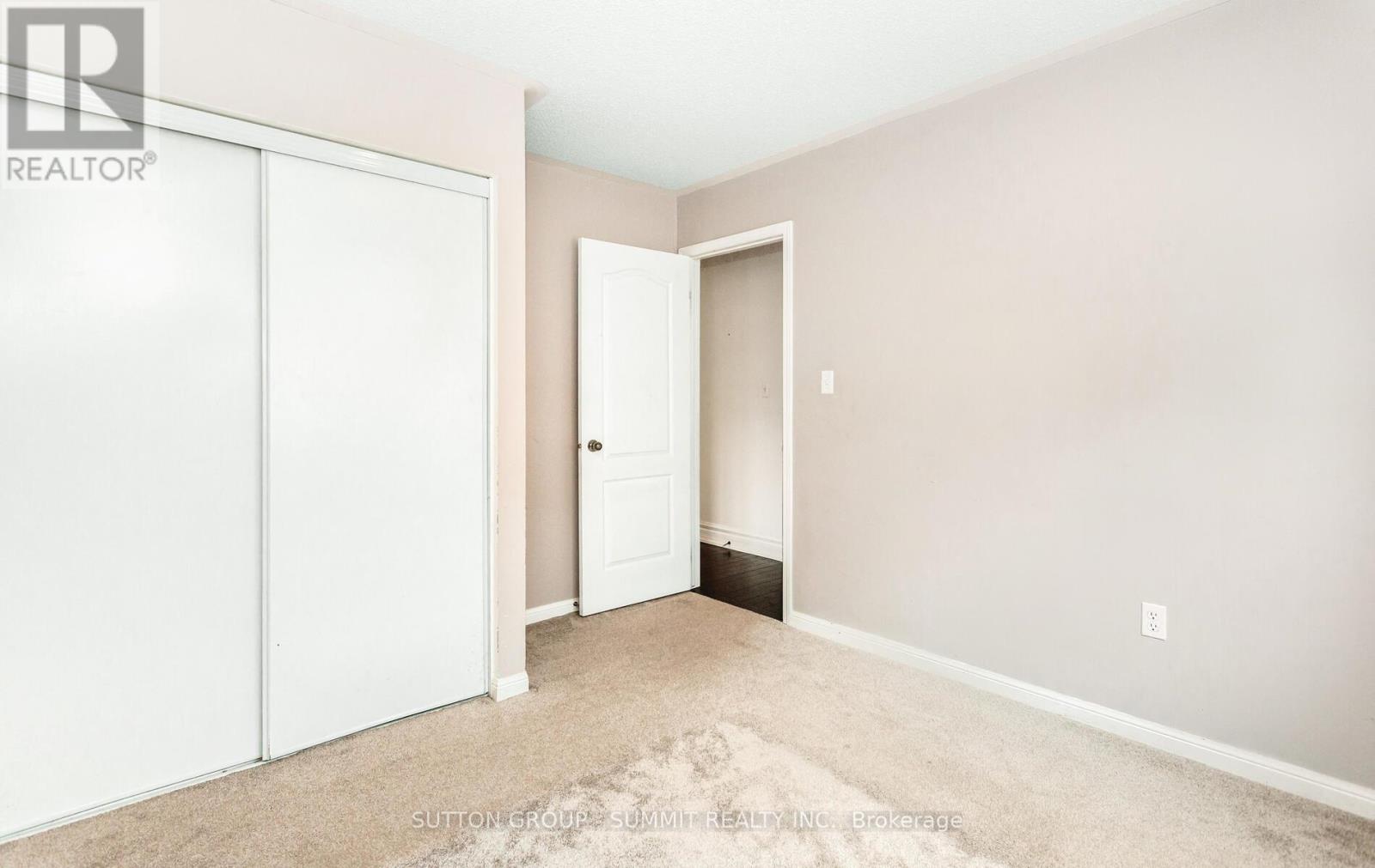 7570 Saint Barbara Boulevard, Mississauga, Ontario  L5W 0B6 - Photo 29 - W12804520