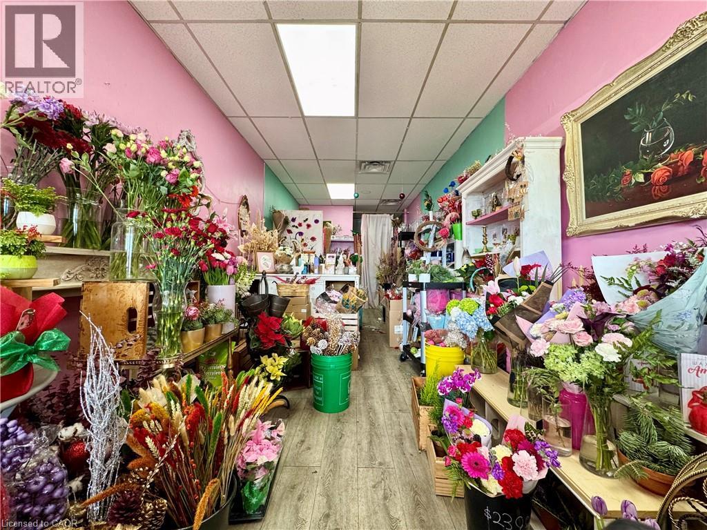 33 Lakeshore Road Unit# 23, St. Catharines, Ontario  L2N 7B3 - Photo 2 - 40800499