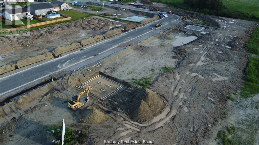 4292 Larocque Avenue, Val Caron, Ontario  P3P 1A3 - Photo 3 - 2126510