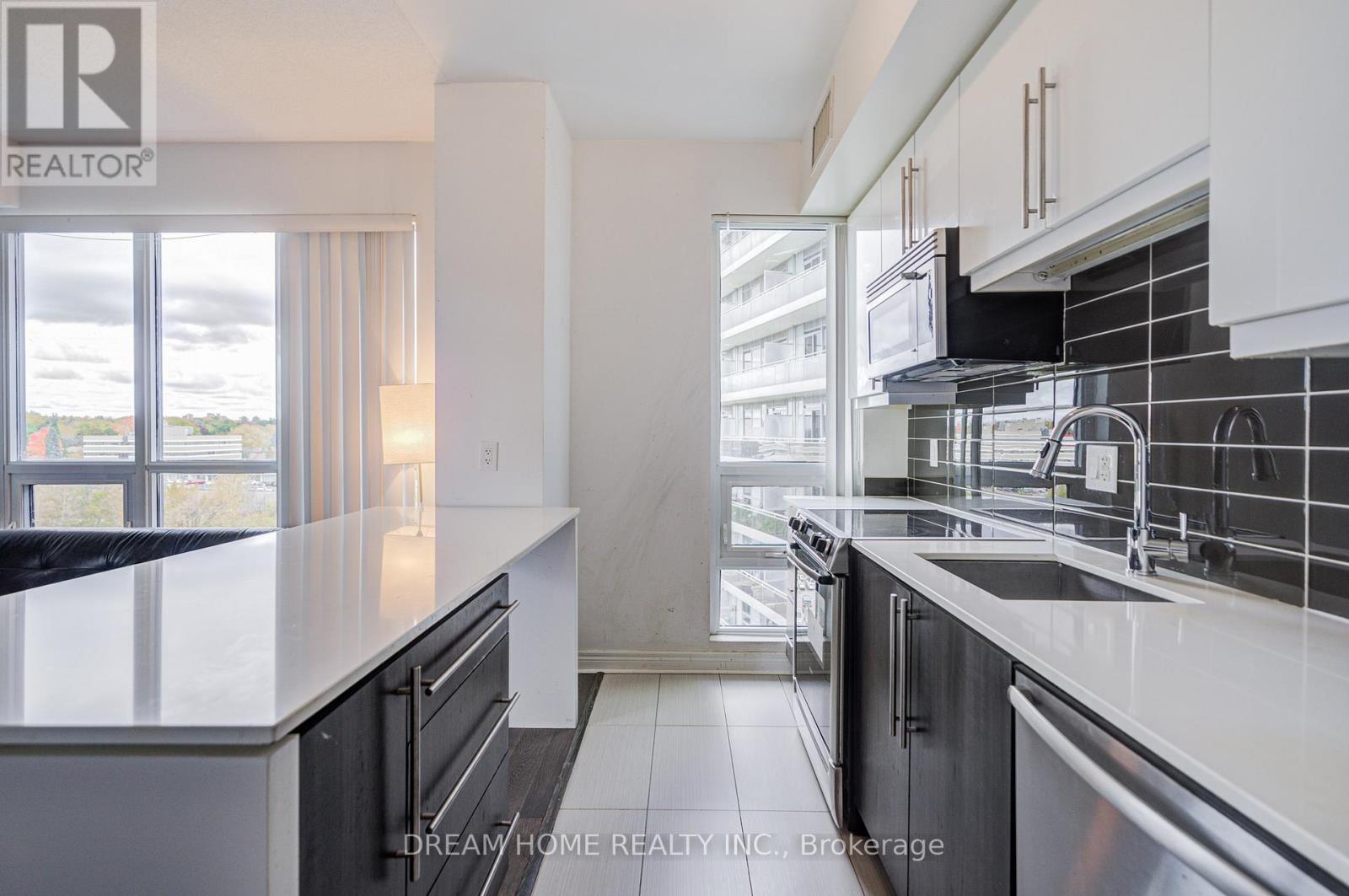 721 - 2756 Old Leslie Street, Toronto, Ontario  M2K 0E2 - Photo 8 - C12805742