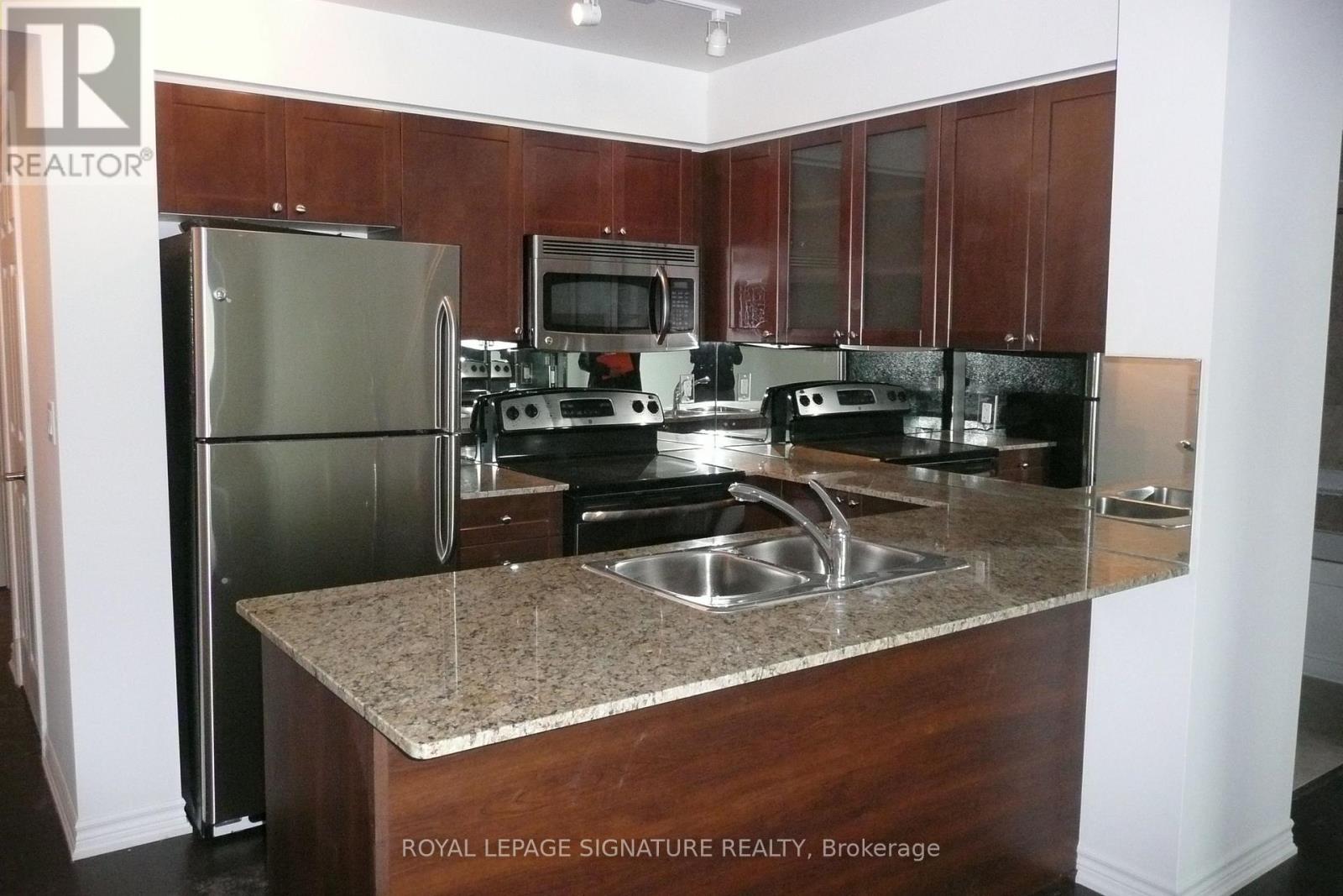 1907 - 761 Bay Street, Toronto, Ontario  M5G 2R2 - Photo 4 - C12805854