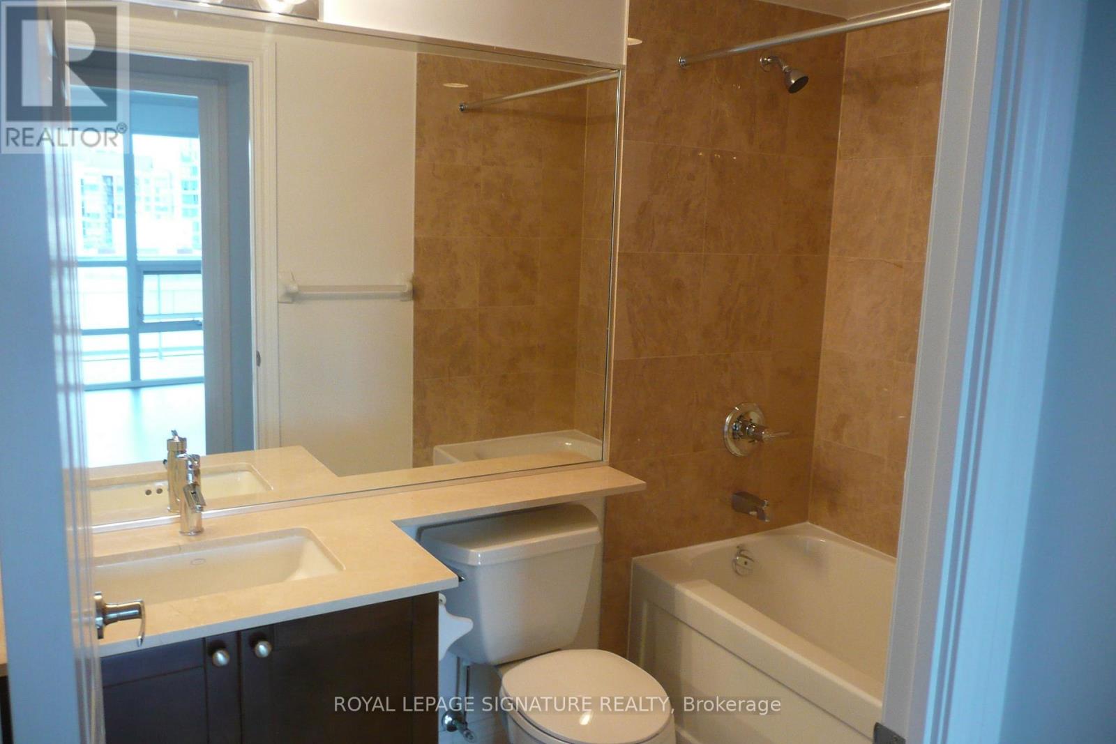 1907 - 761 Bay Street, Toronto, Ontario  M5G 2R2 - Photo 6 - C12805854