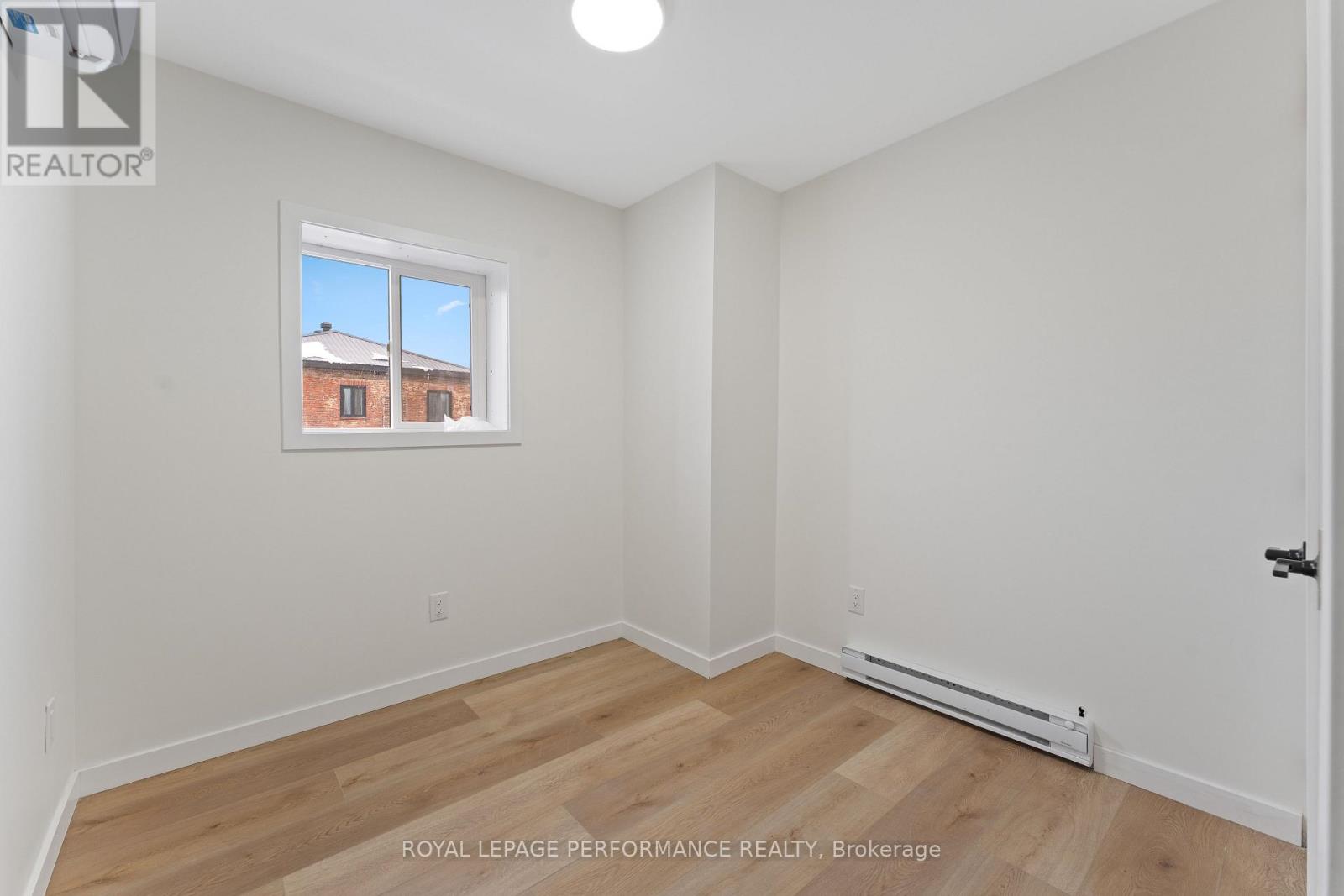 4 - 102 Sydney Street, Cornwall, Ontario  K6H 3H2 - Photo 12 - X12805738