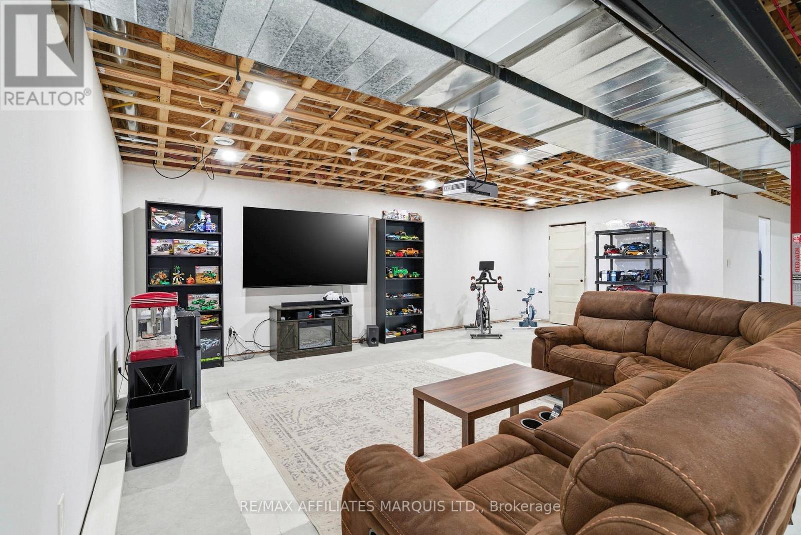 6836 James Crescent, South Glengarry, Ontario  K0C 2E0 - Photo 40 - X12805766