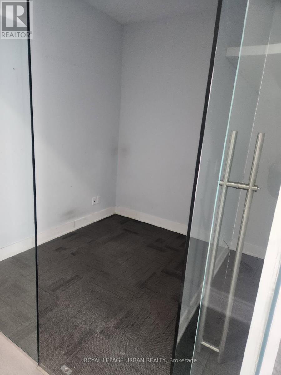 132 O'connor Drive, Toronto, Ontario  M4J 2S4 - Photo 4 - E12805764