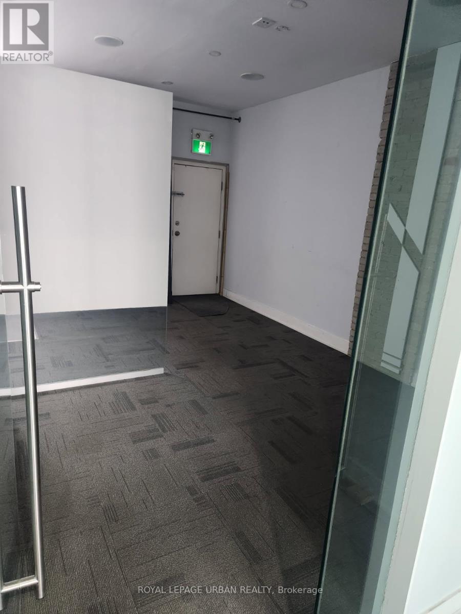 132 O'connor Drive, Toronto, Ontario  M4J 2S4 - Photo 5 - E12805764