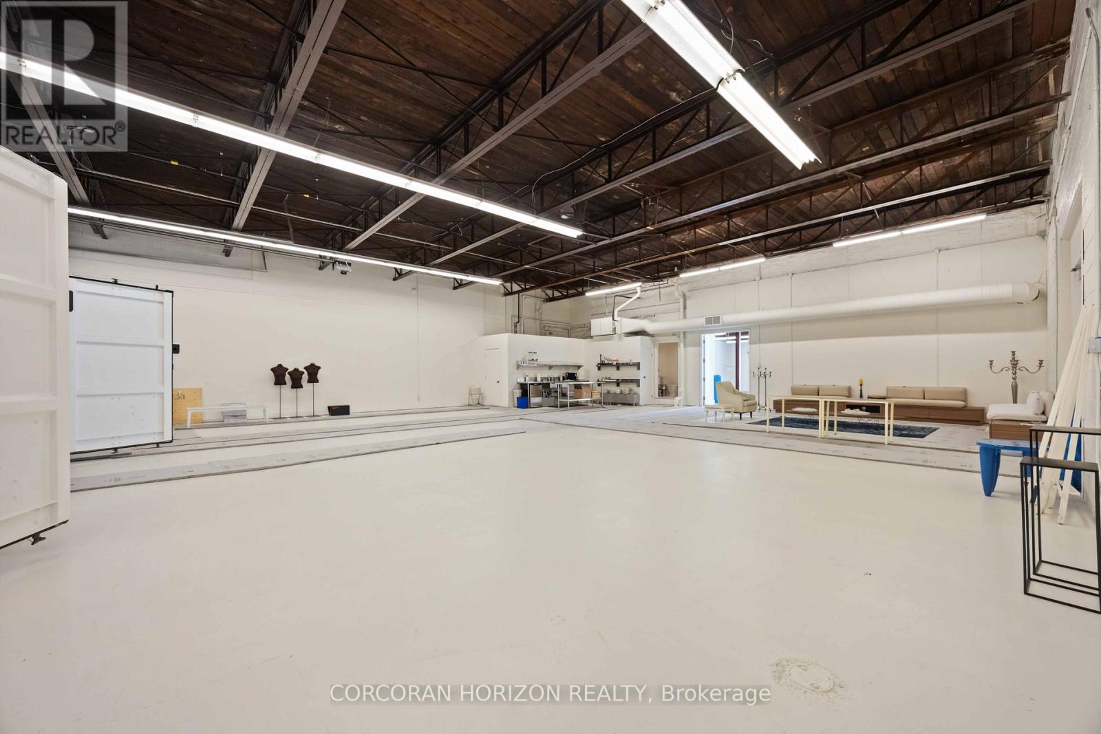 914 Eastern Avenue, Toronto, Ontario  M4L 1A4 - Photo 10 - E12805828