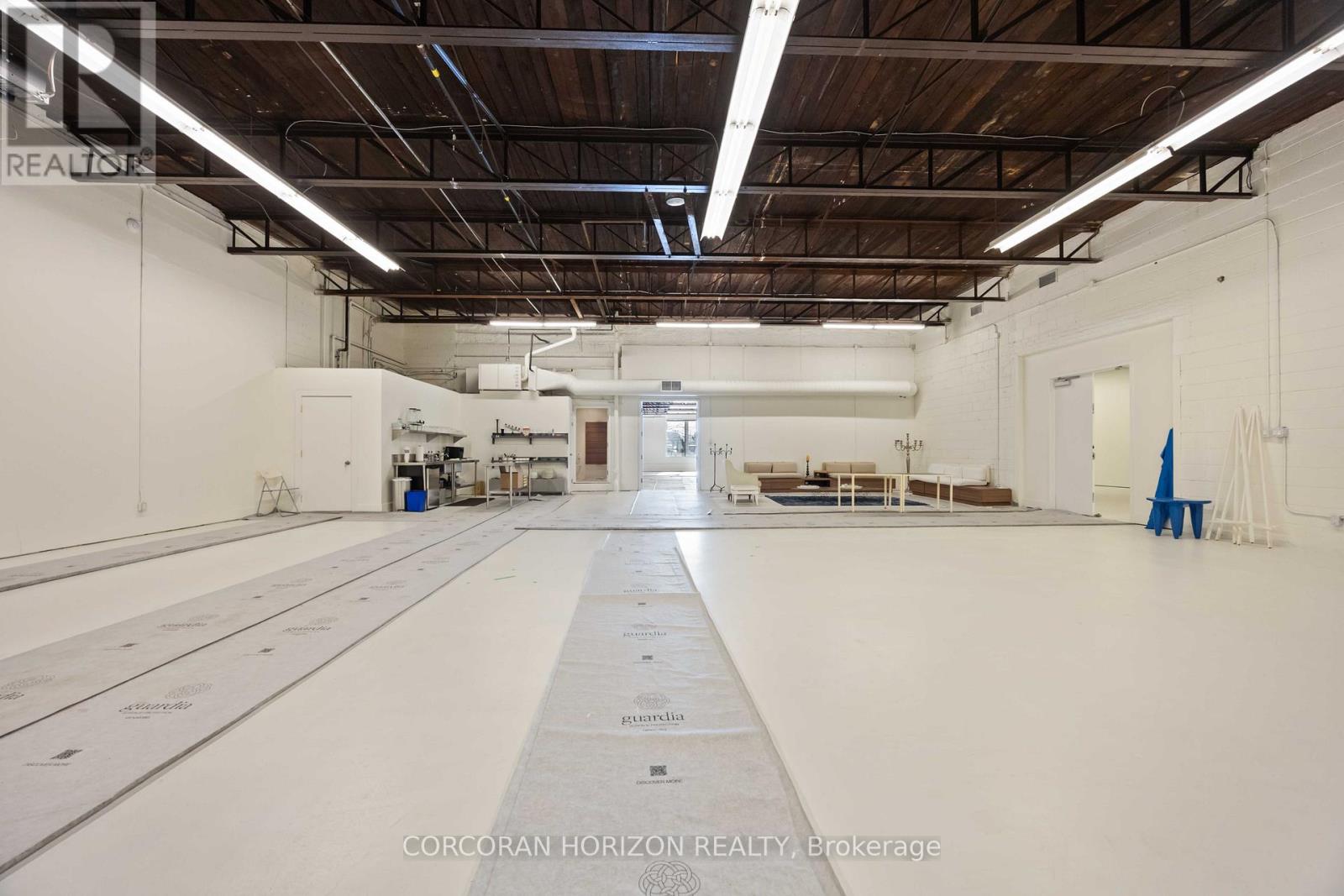 914 Eastern Avenue, Toronto, Ontario  M4L 1A4 - Photo 11 - E12805828