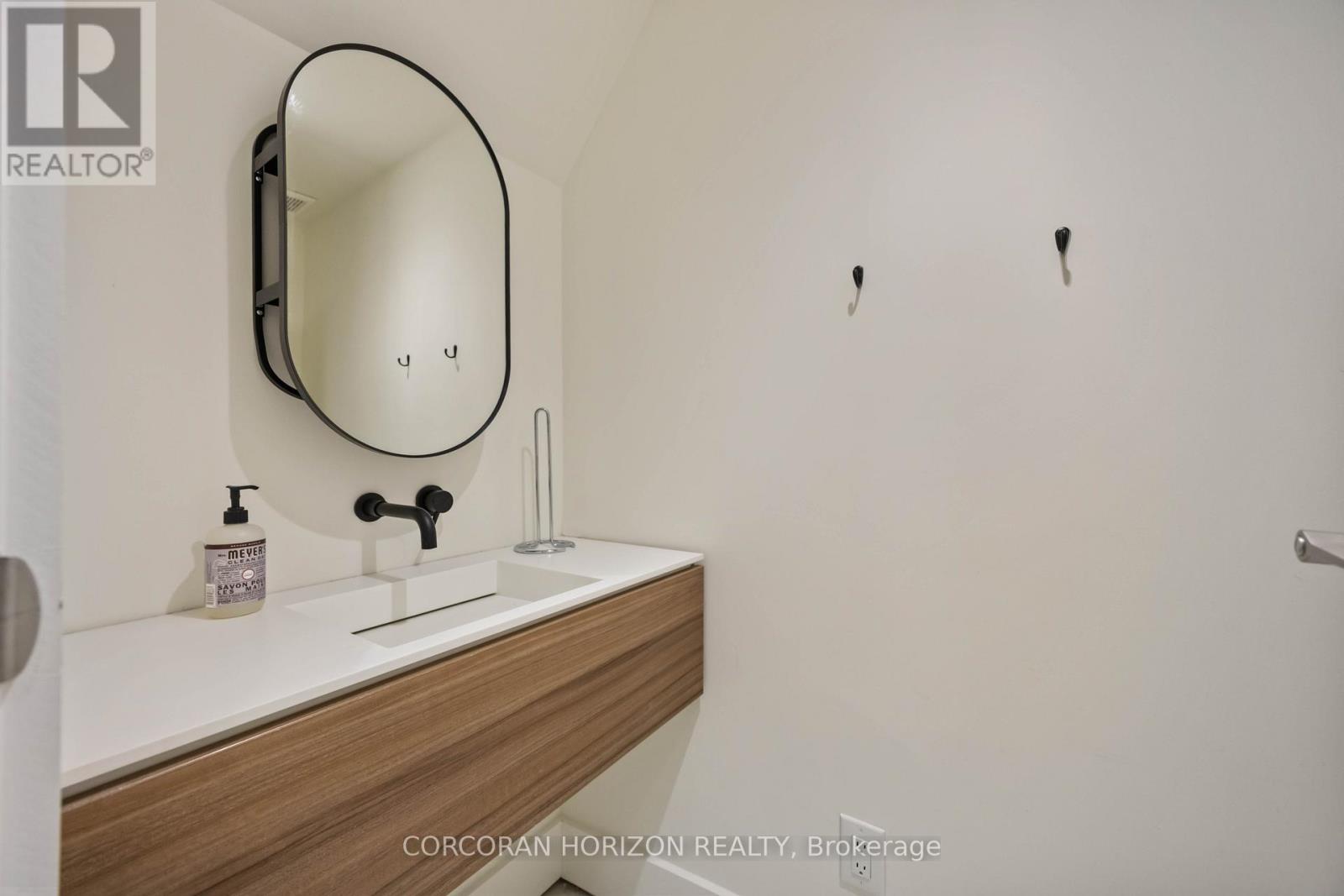 914 Eastern Avenue, Toronto, Ontario  M4L 1A4 - Photo 23 - E12805828