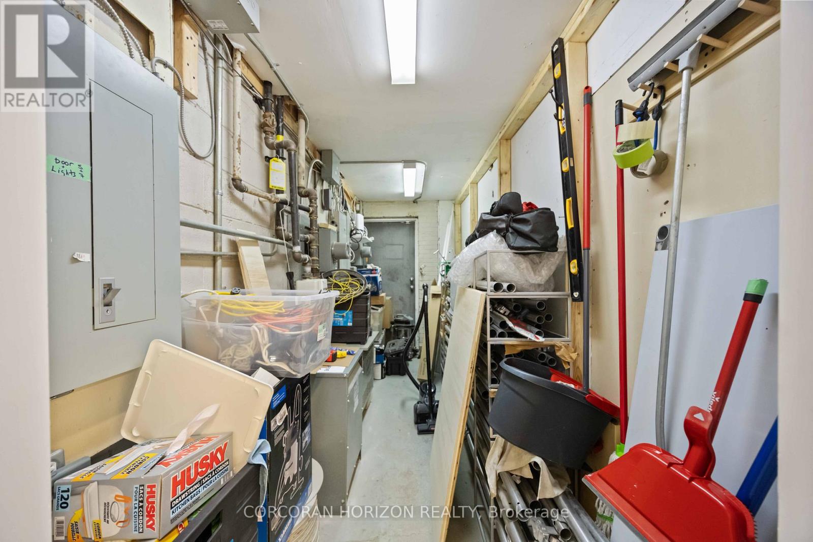 914 Eastern Avenue, Toronto, Ontario  M4L 1A4 - Photo 31 - E12805828