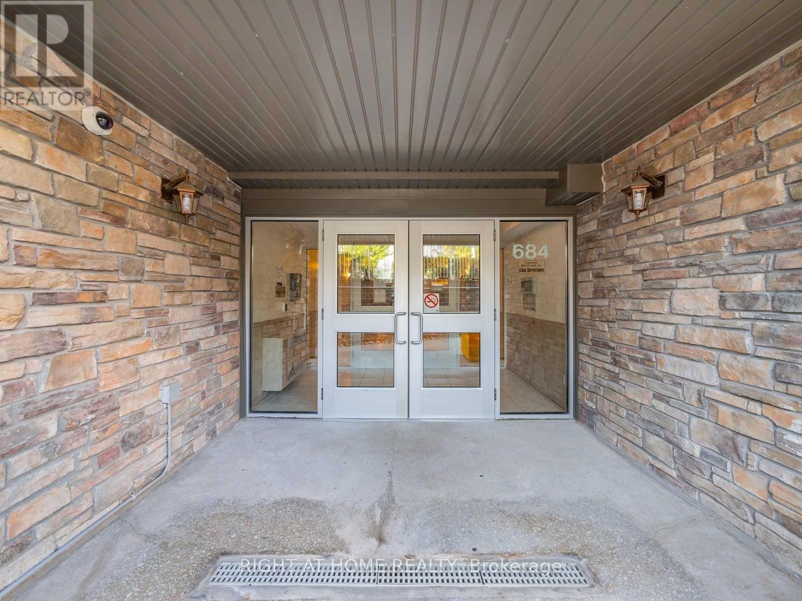 407 - 684 Warden Avenue, Toronto, Ontario  M1L 4W4 - Photo 4 - E12805830