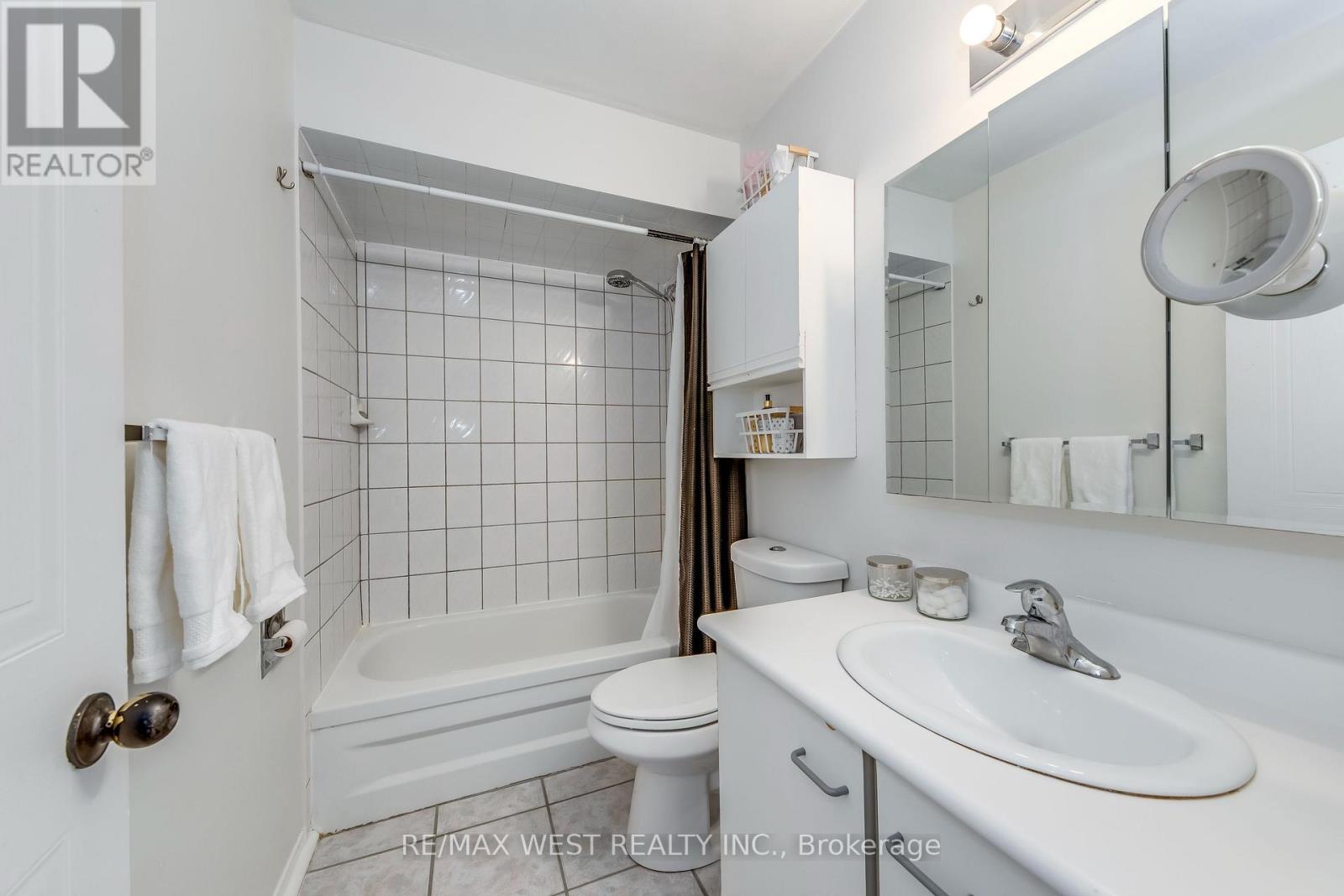 153 - 99 Bristol Road E, Mississauga, Ontario  L4Z 3P4 - Photo 30 - W12795740