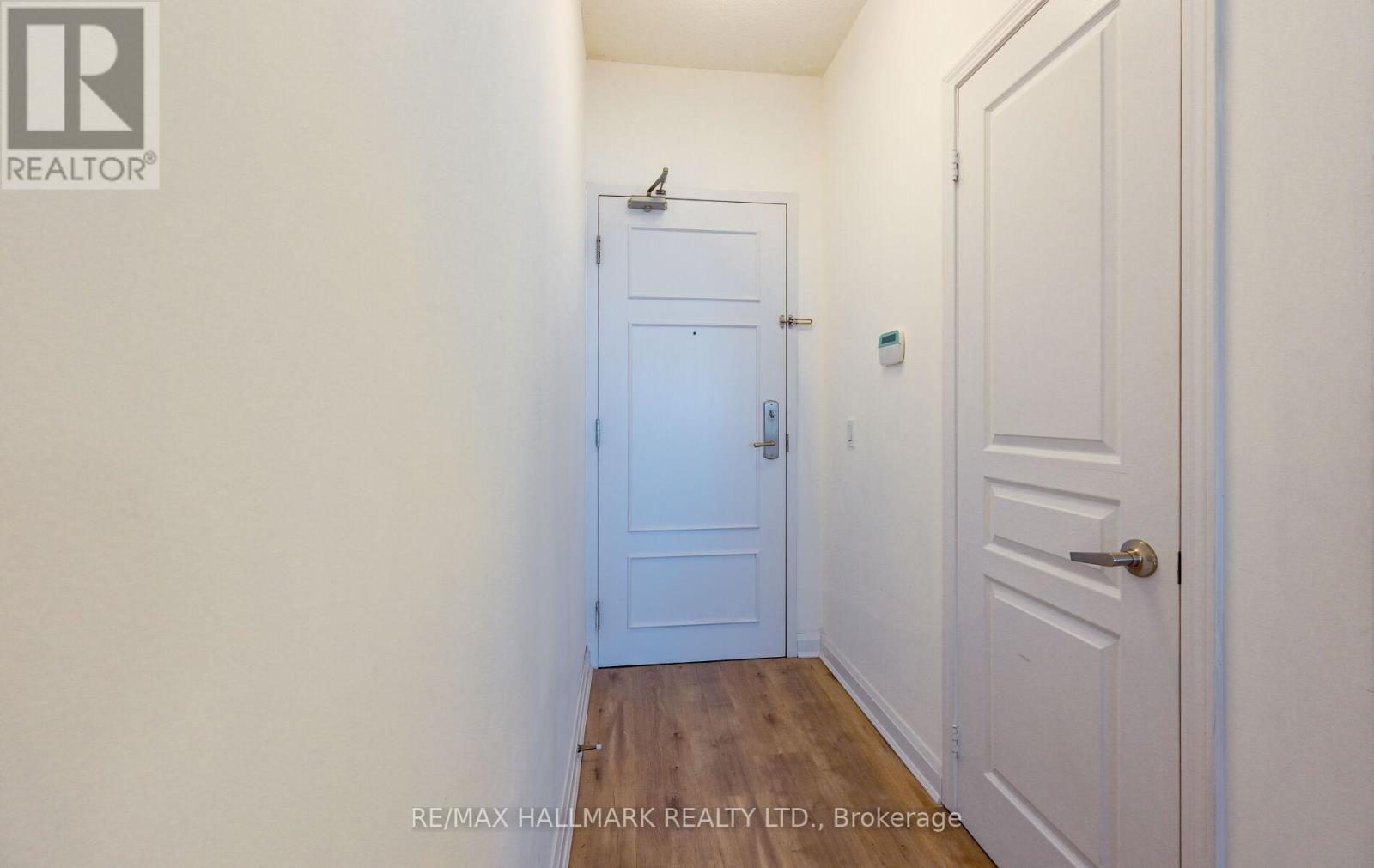 1016 - 350 Red Maple Road, Richmond Hill, Ontario  L4C 6P5 - Photo 10 - N12805740