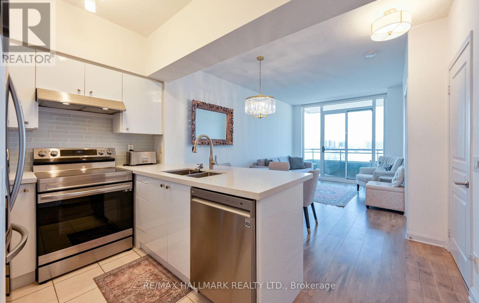 1016 - 350 Red Maple Road, Richmond Hill, Ontario  L4C 6P5 - Photo 22 - N12805740