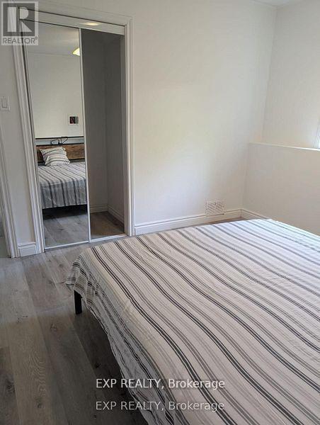 201 Garden Avenue, Georgina, Ontario  L4P 2L3 - Photo 2 - N12805826