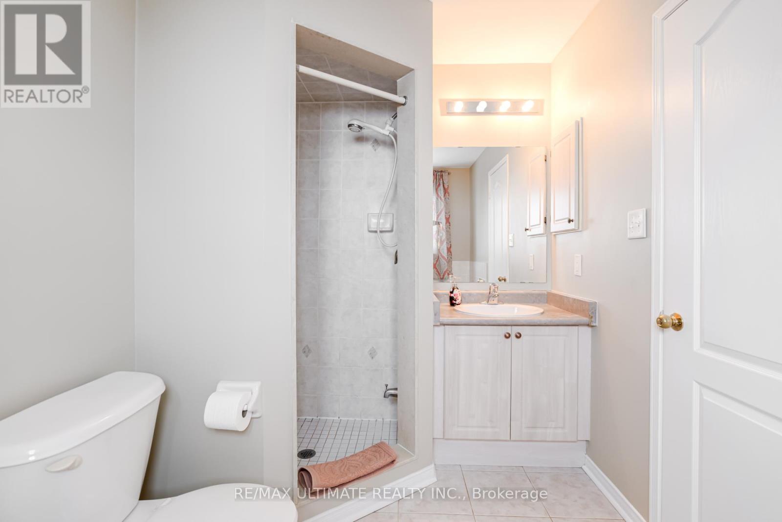 195 Knapton Drive, Newmarket, Ontario  L3X 3B5 - Photo 17 - N12805834