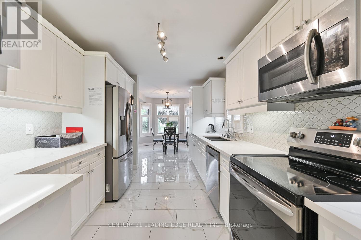 52 Bella Vista Trail, New Tecumseth, Ontario  L9R 2C6 - Photo 14 - N12805860