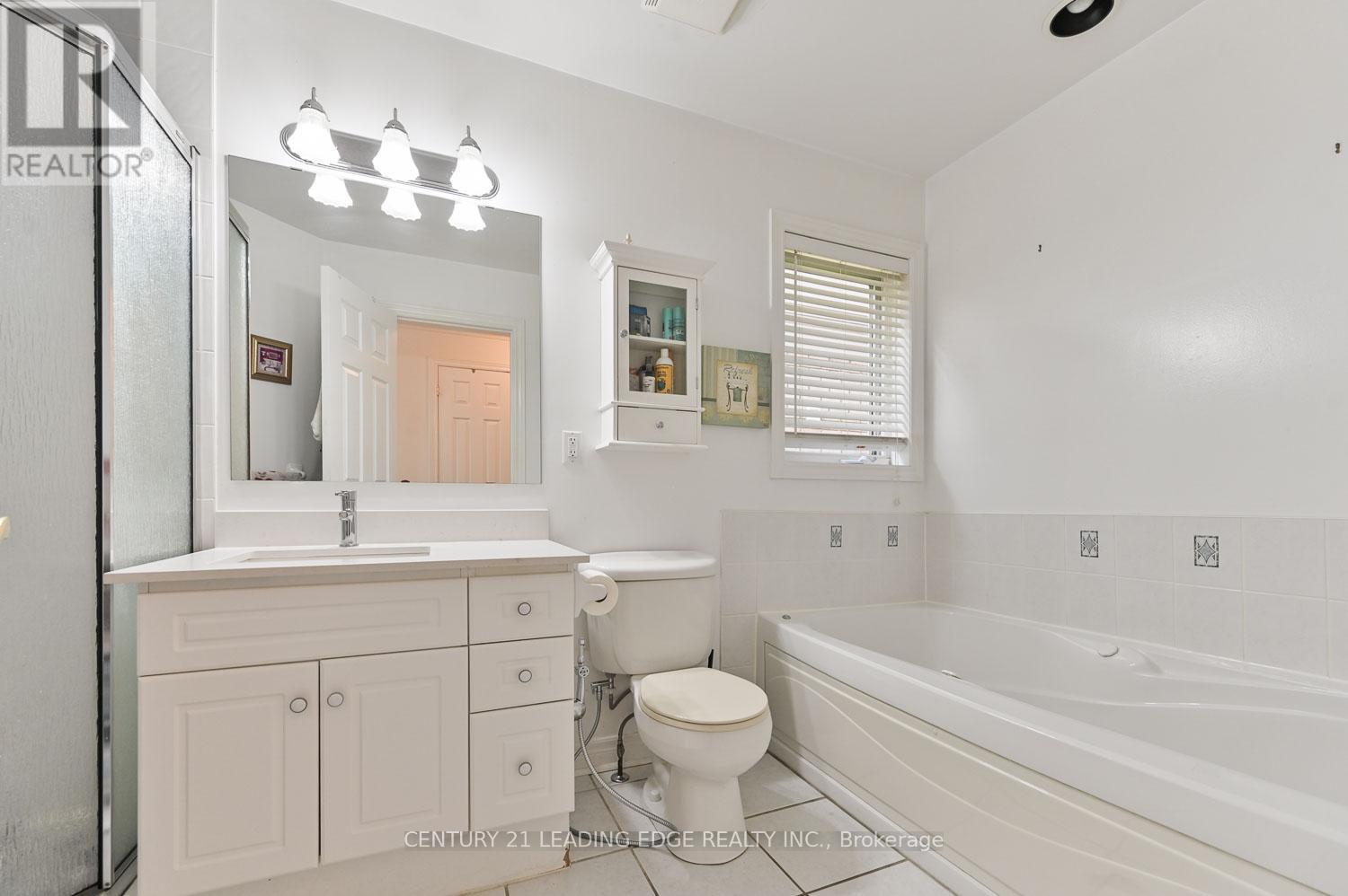 52 Bella Vista Trail, New Tecumseth, Ontario  L9R 2C6 - Photo 19 - N12805860