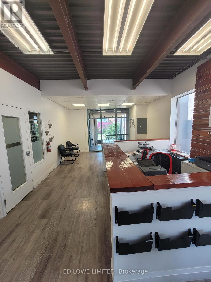 302 - 89 Dunlop Street E, Barrie, Ontario  L4M 1A7 - Photo 4 - S12805730