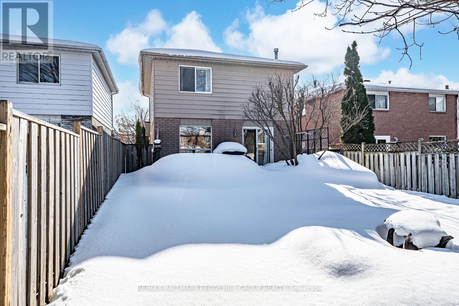 71 Radenhurst Crescent, Barrie, Ontario  L4M 6C5 - Photo 12 - S12805788