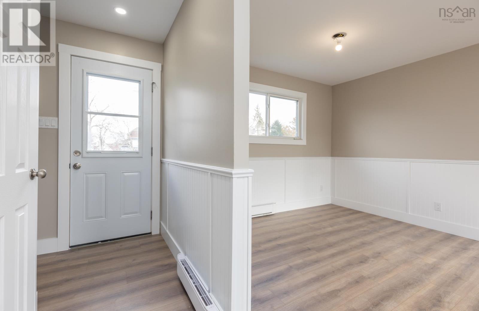 2 Huntington Street, Yarmouth, Nova Scotia  B5A 2R9 - Photo 11 - 202528429