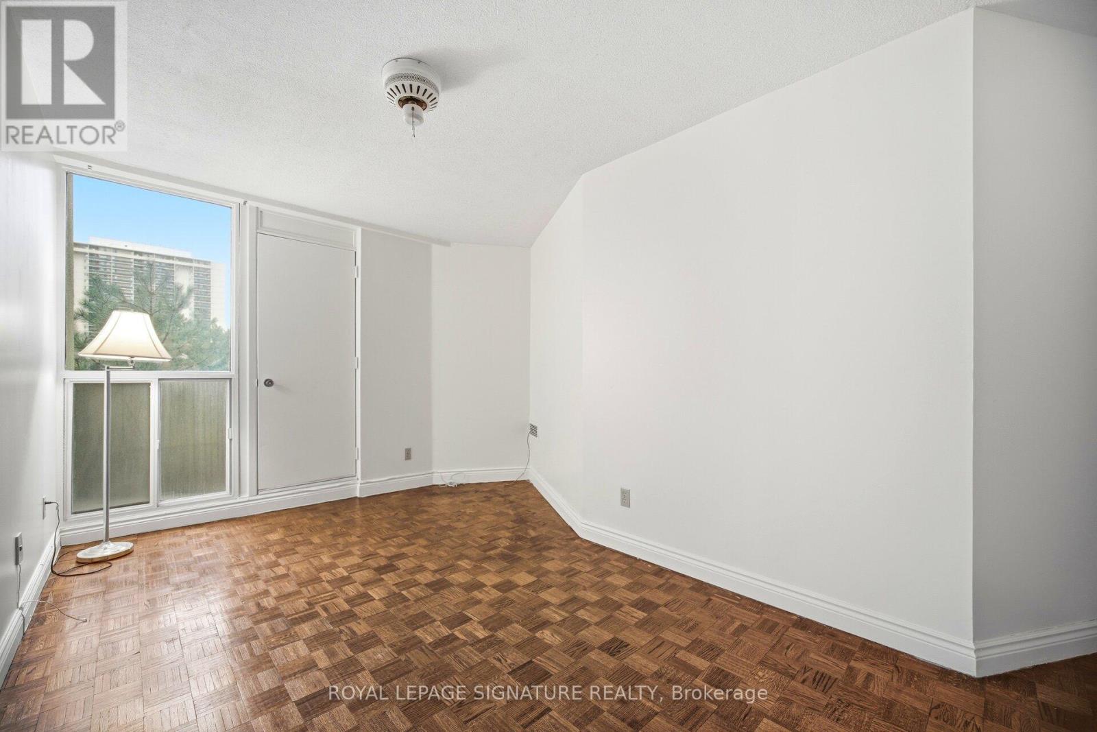 A21 - 296 Mill Road, Toronto, Ontario  M9C 4X8 - Photo 33 - W12805768
