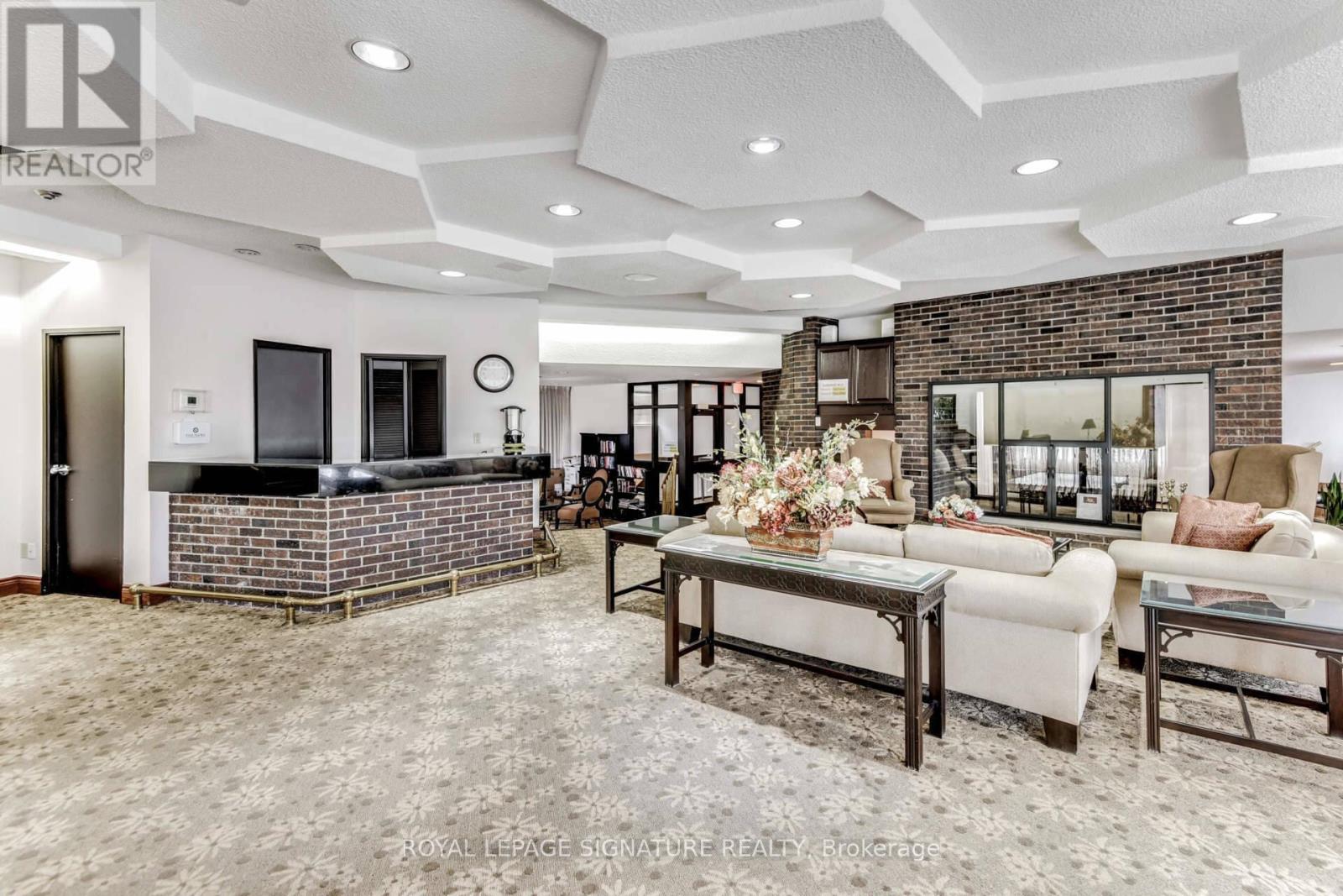 A21 - 296 Mill Road, Toronto, Ontario  M9C 4X8 - Photo 44 - W12805768