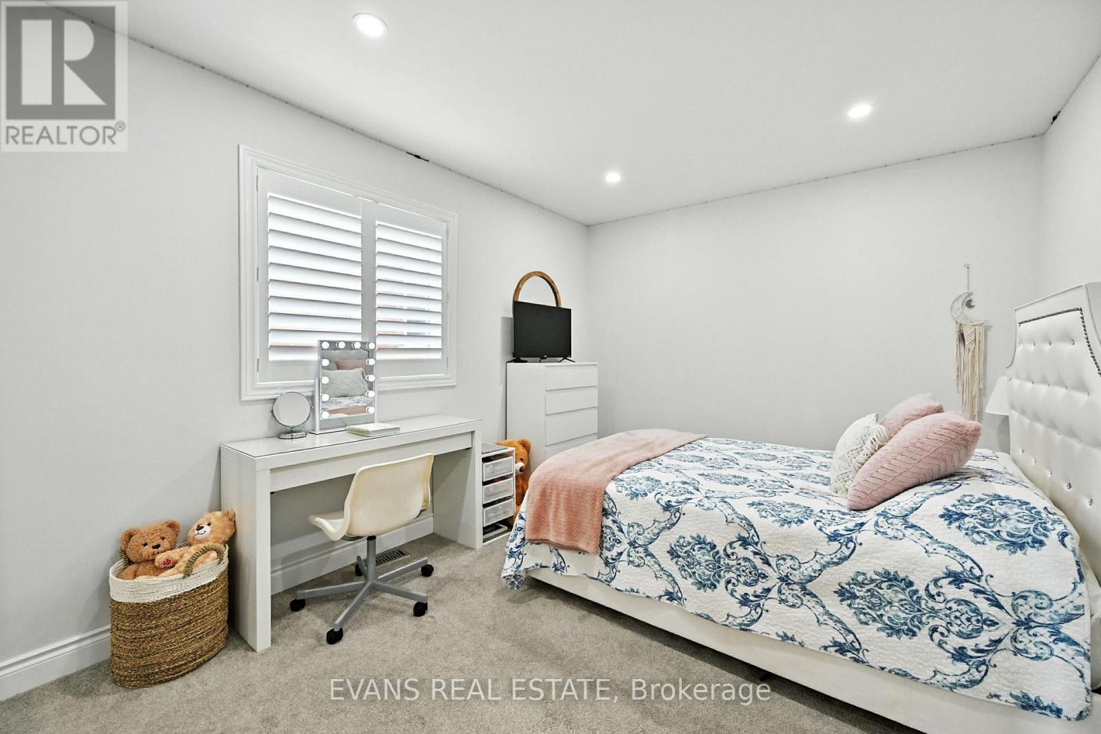 2135 Deer Park Road, Oakville, Ontario  L6M 3X4 - Photo 27 - W12805774