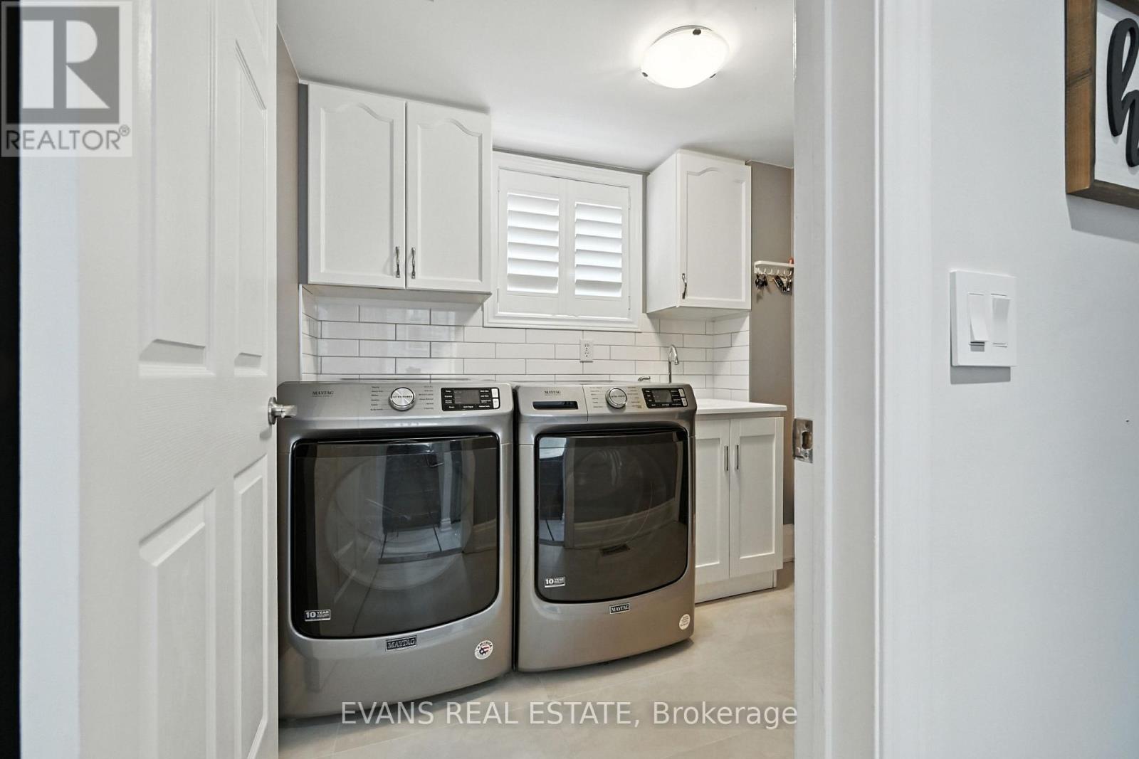 2135 Deer Park Road, Oakville, Ontario  L6M 3X4 - Photo 32 - W12805774