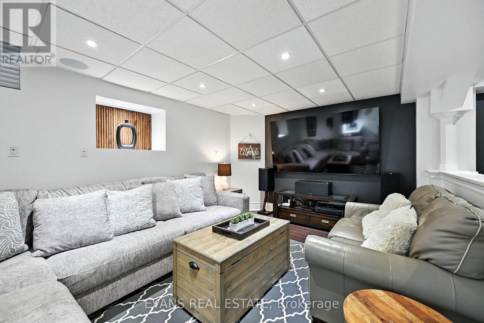 2135 Deer Park Road, Oakville, Ontario  L6M 3X4 - Photo 35 - W12805774