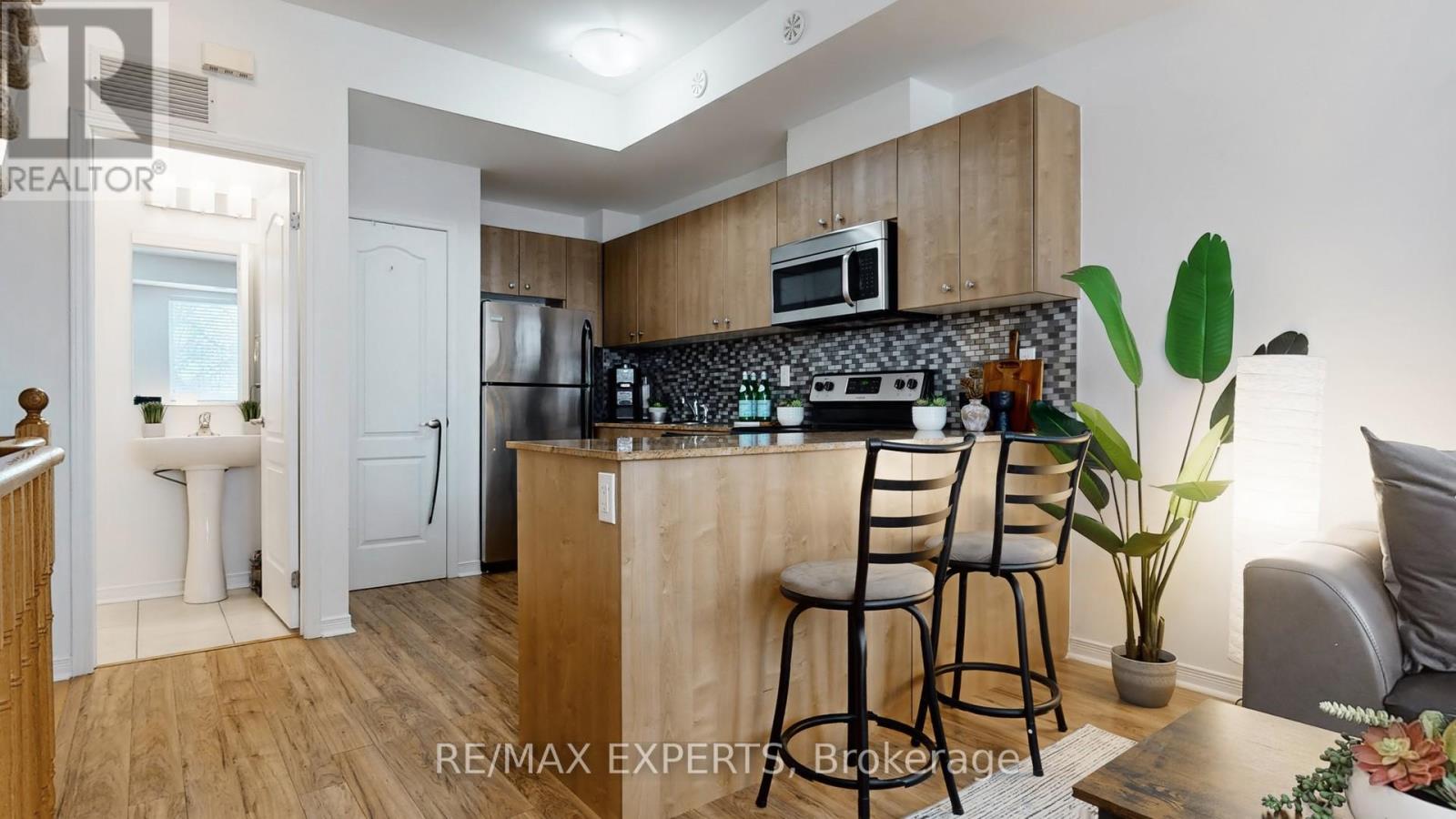 59 - 68 Winston Park Boulevard, Toronto, Ontario  M3K 1C3 - Photo 6 - W12805790