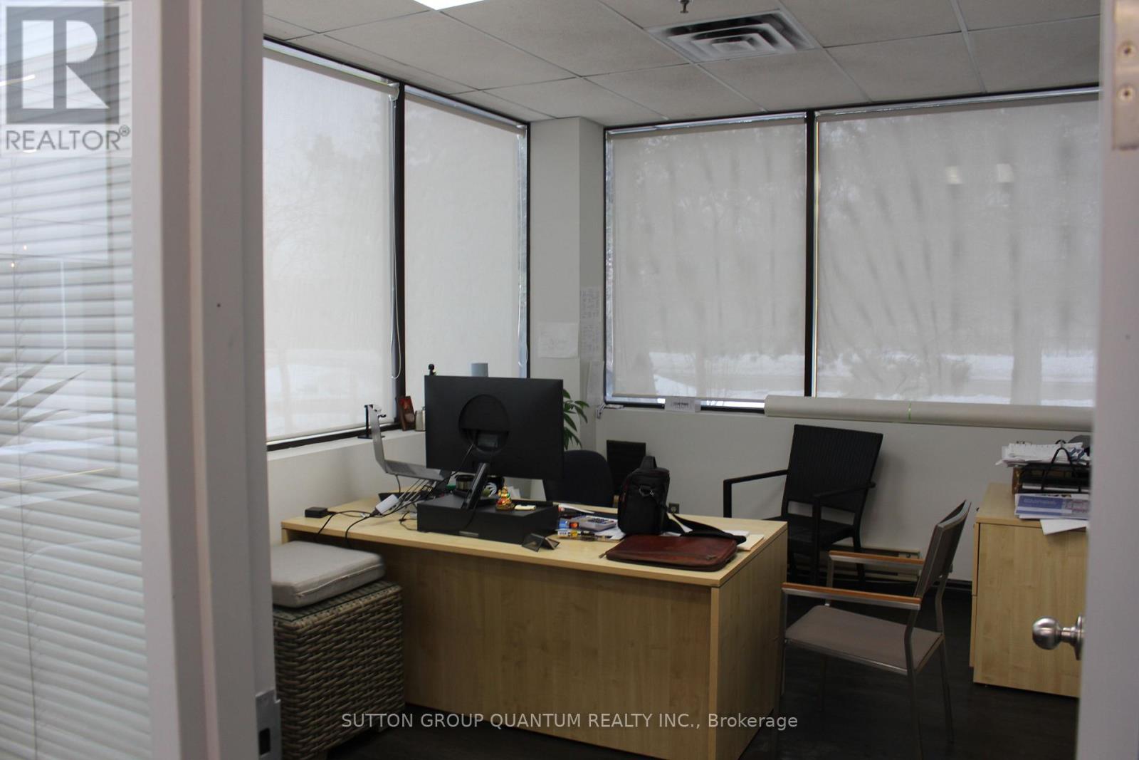 2239 Winston Park Drive, Oakville, Ontario  L6H 5R1 - Photo 11 - W12805812