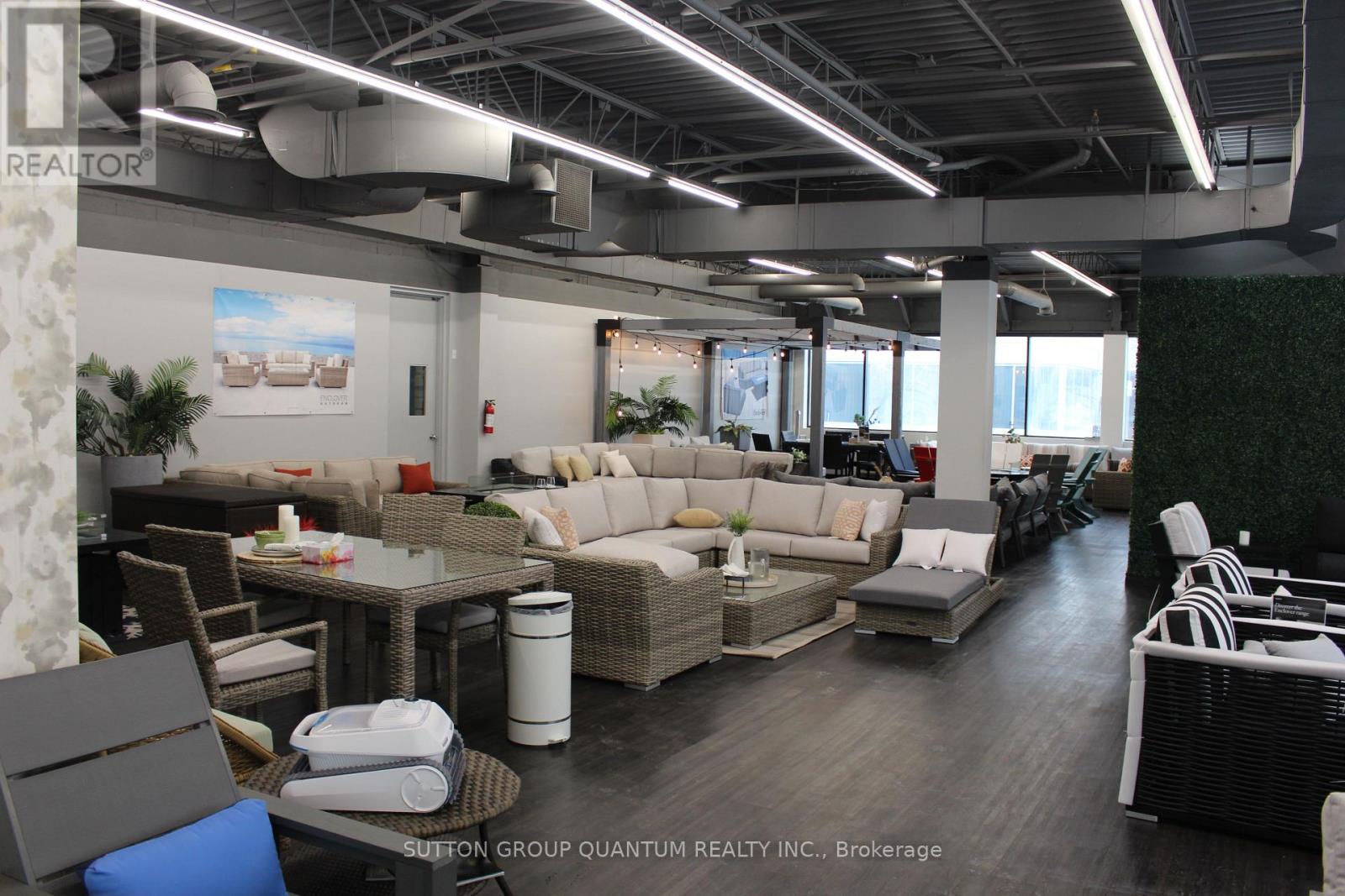 2239 Winston Park Drive, Oakville, Ontario  L6H 5R1 - Photo 6 - W12805812