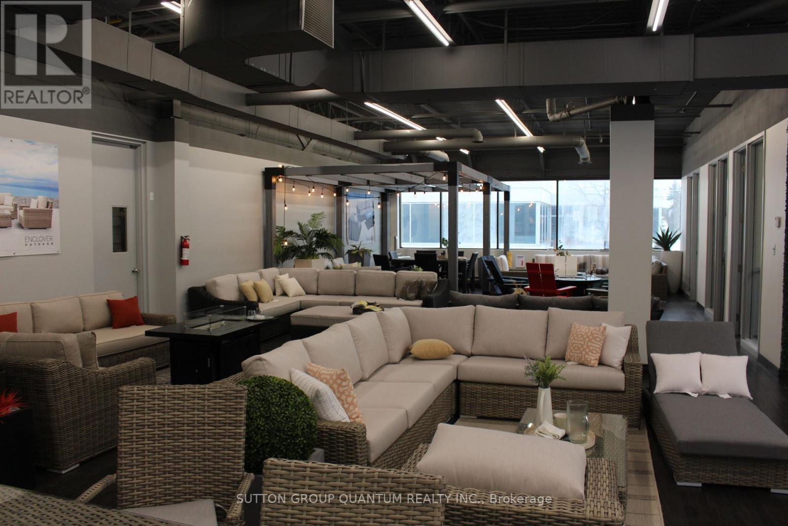 2239 Winston Park Drive, Oakville, Ontario  L6H 5R1 - Photo 7 - W12805812