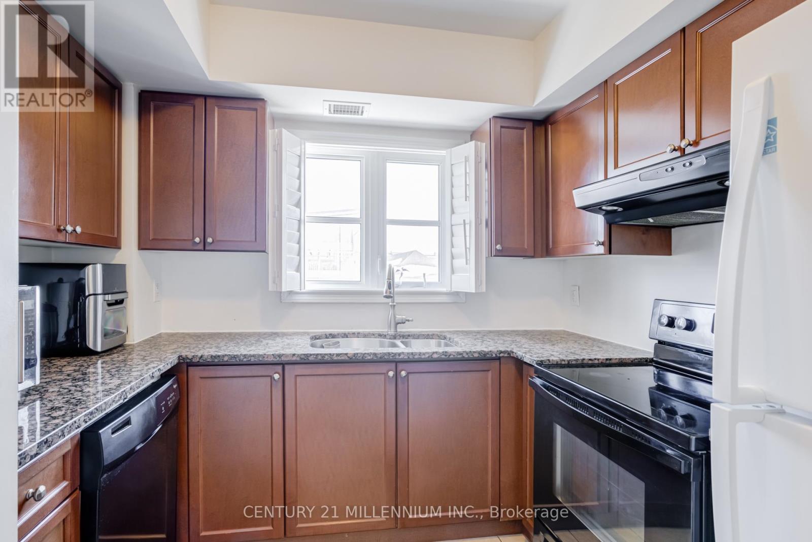 204 - 60 Baycliffe Crescent, Brampton, Ontario  L7A 0Z4 - Photo 27 - W12805832