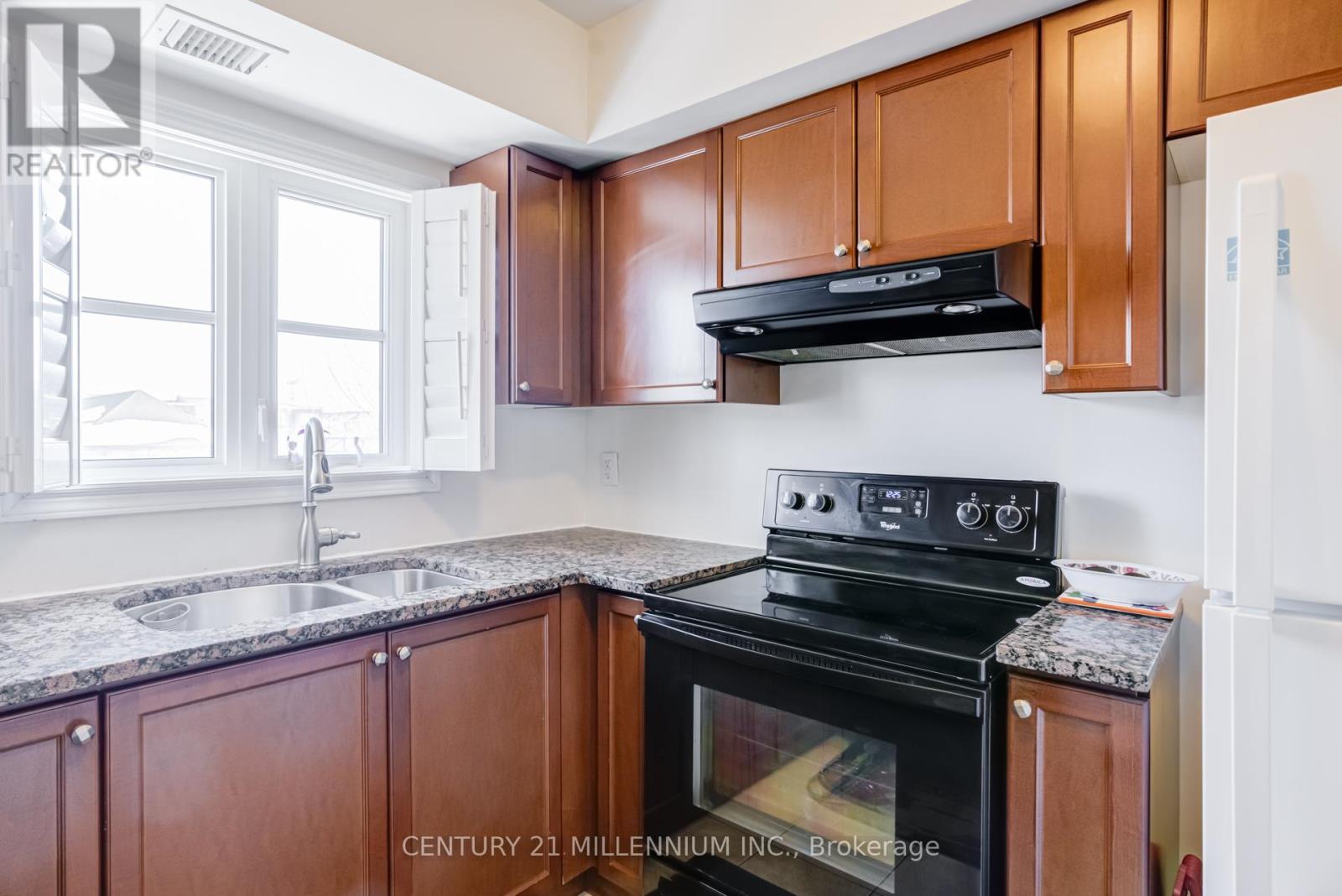 204 - 60 Baycliffe Crescent, Brampton, Ontario  L7A 0Z4 - Photo 28 - W12805832